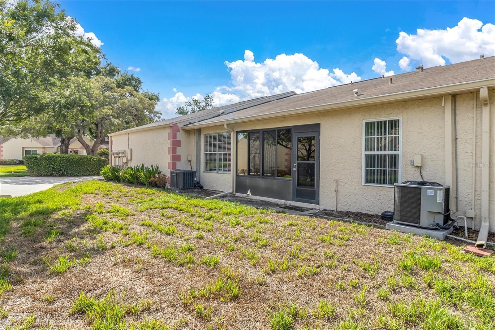 11337 VERSAILLES LN — photo 35