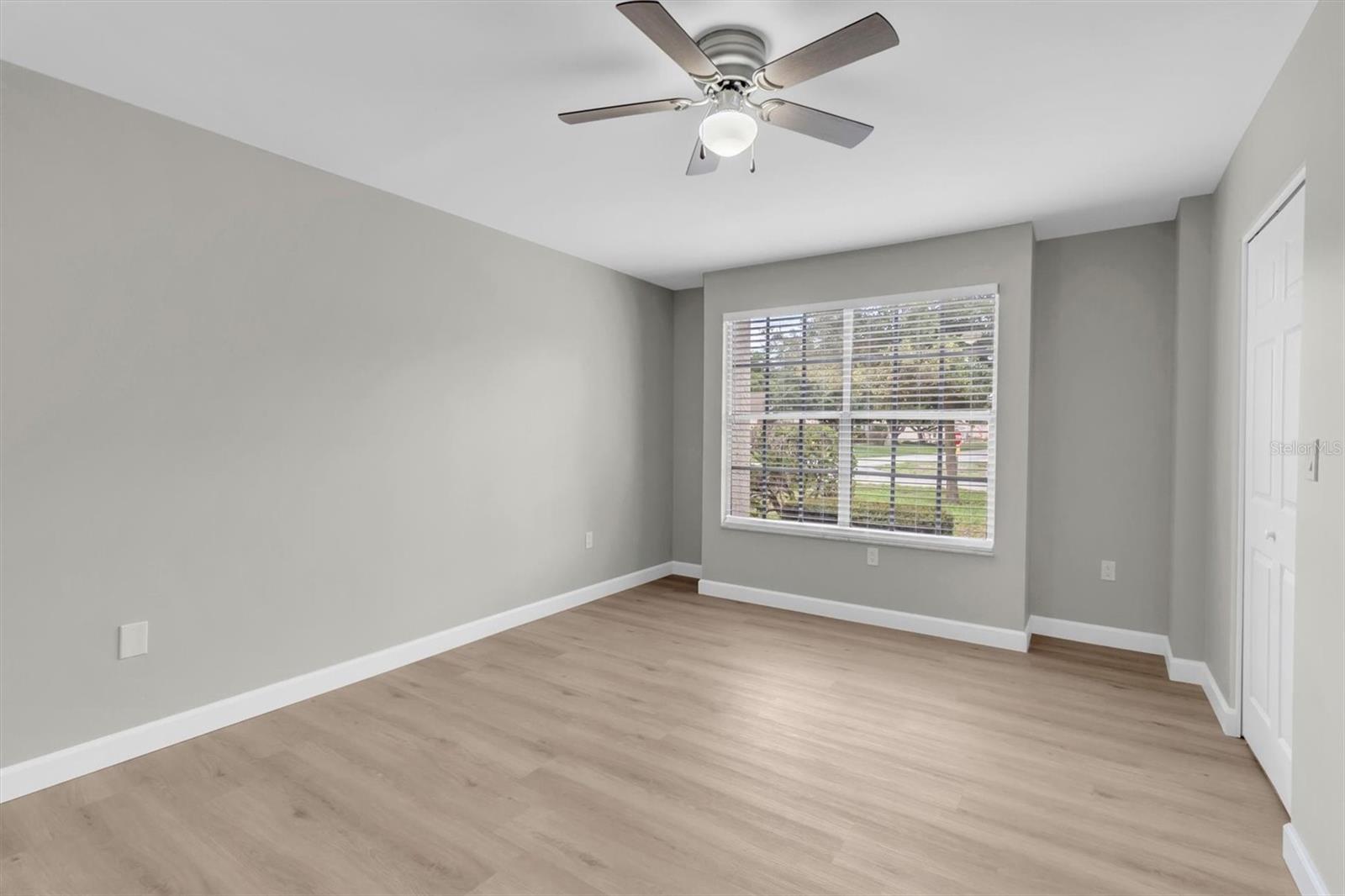 11337 VERSAILLES LN — photo 23
