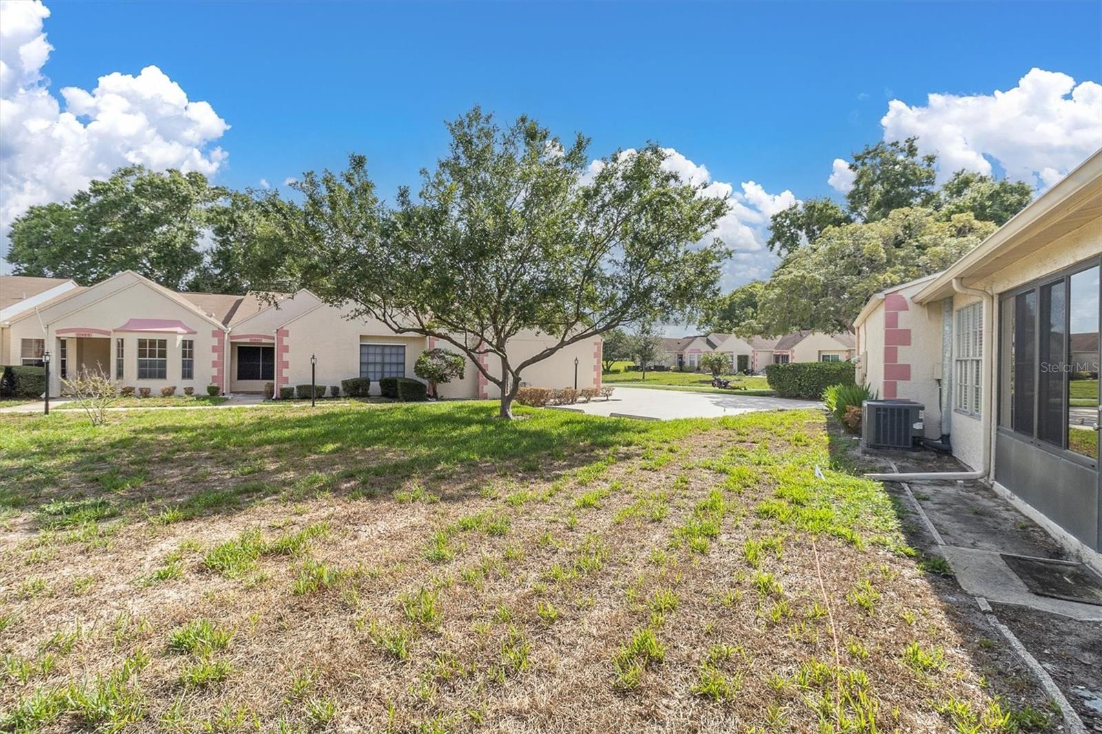11337 VERSAILLES LN — photo 34
