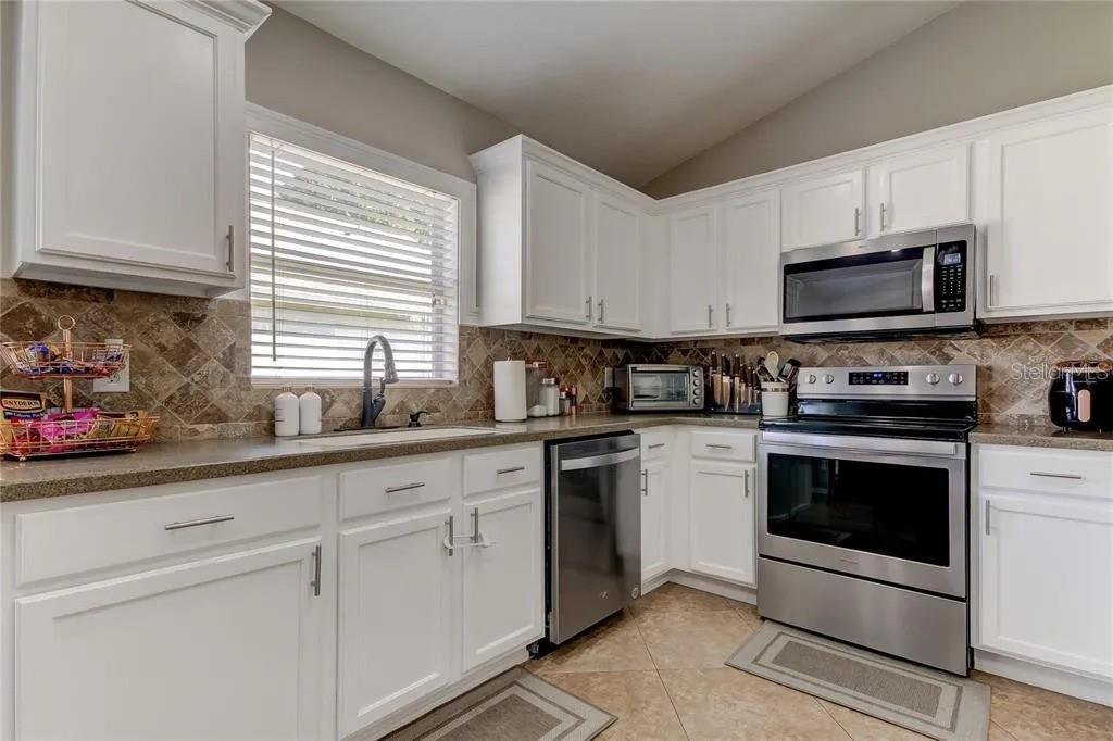 12213 RAVENS NEST PL — photo 24