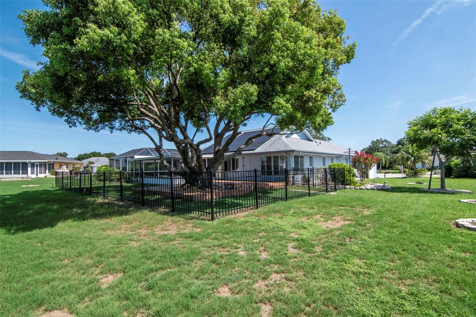 303 BARSTOW CT — photo 39