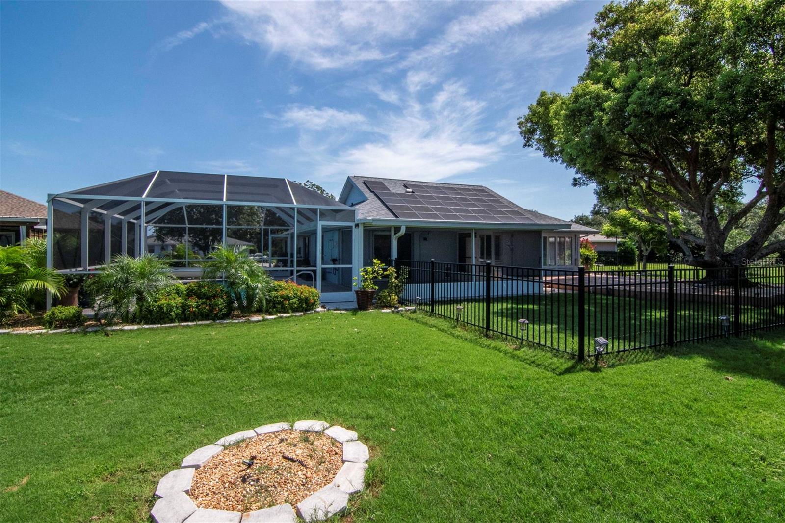 303 BARSTOW CT — photo 40
