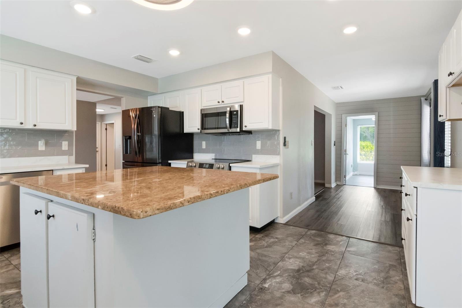 303 BARSTOW CT — photo 22