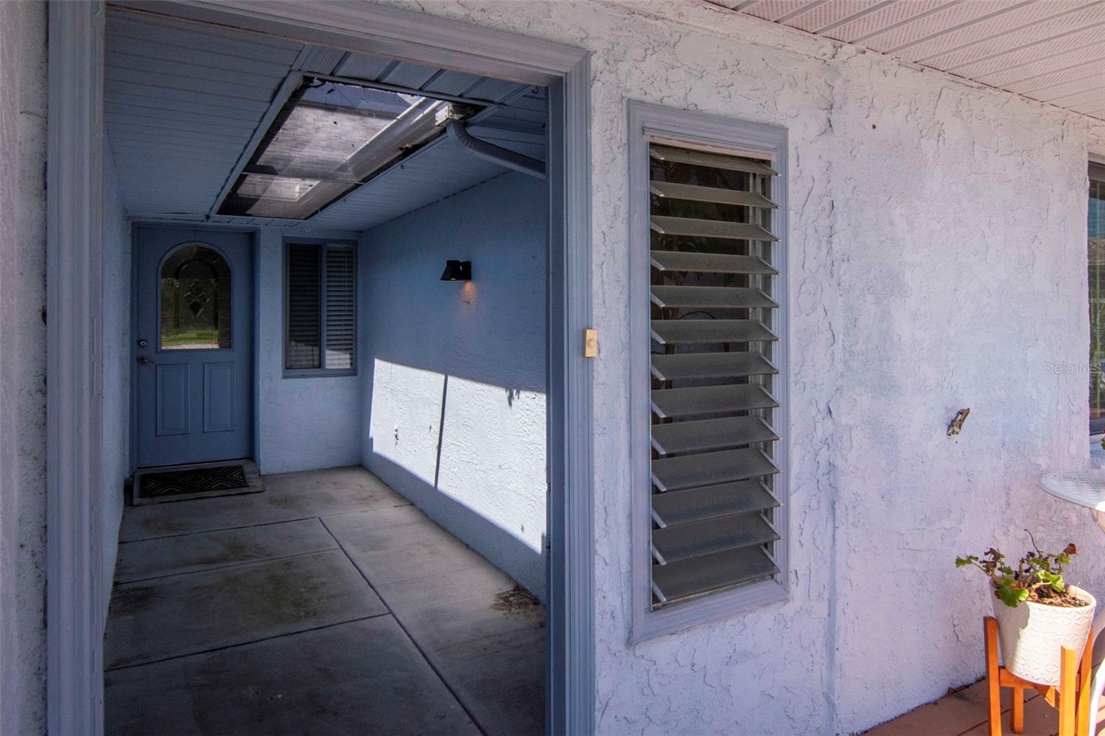 303 BARSTOW CT — photo 44