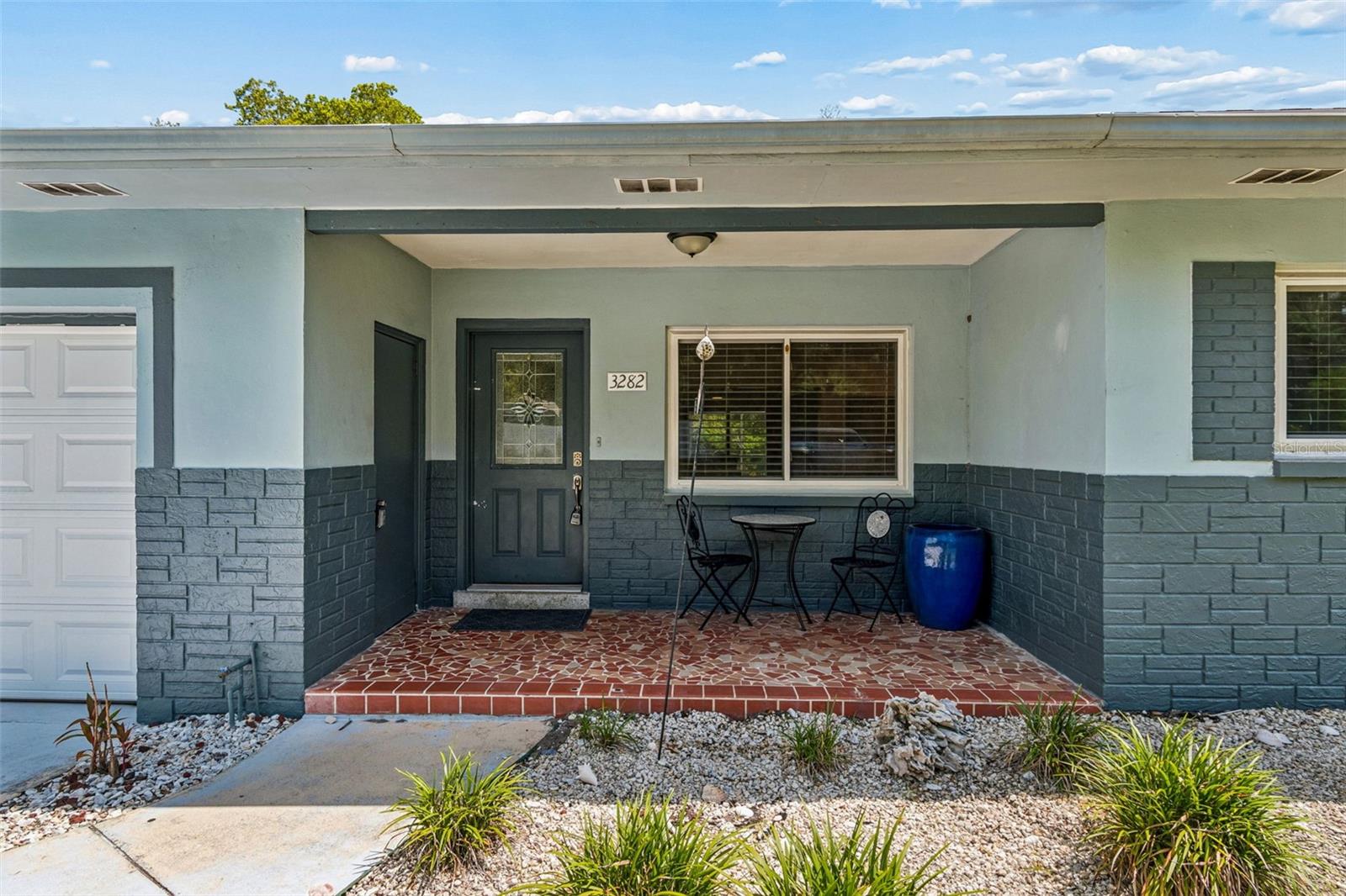 3282 HONEYSUCKLE RD — photo 12