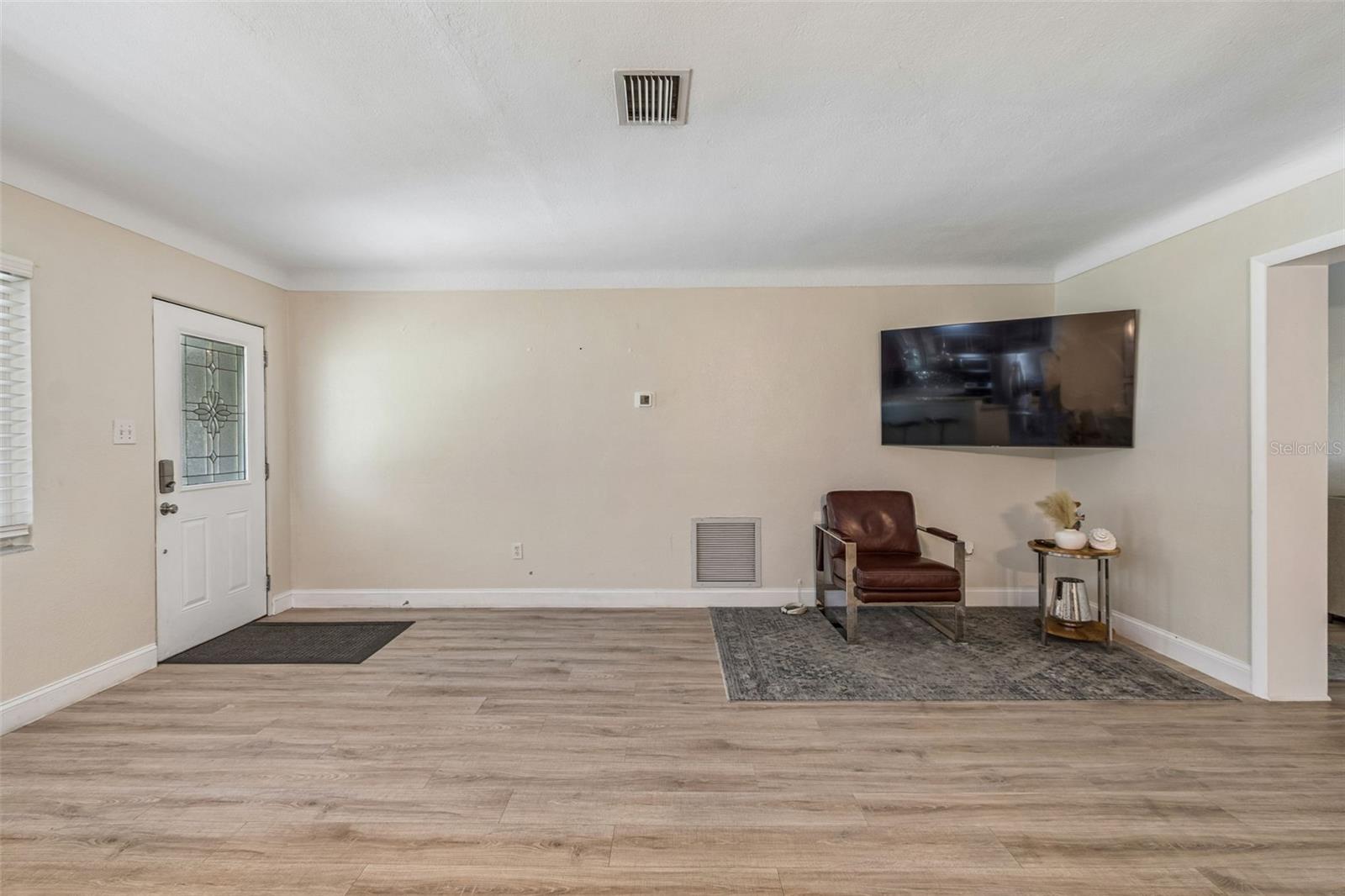 3282 HONEYSUCKLE RD — photo 18