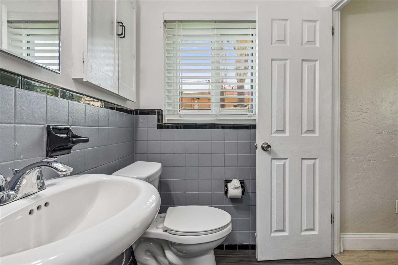 3282 HONEYSUCKLE RD — photo 51