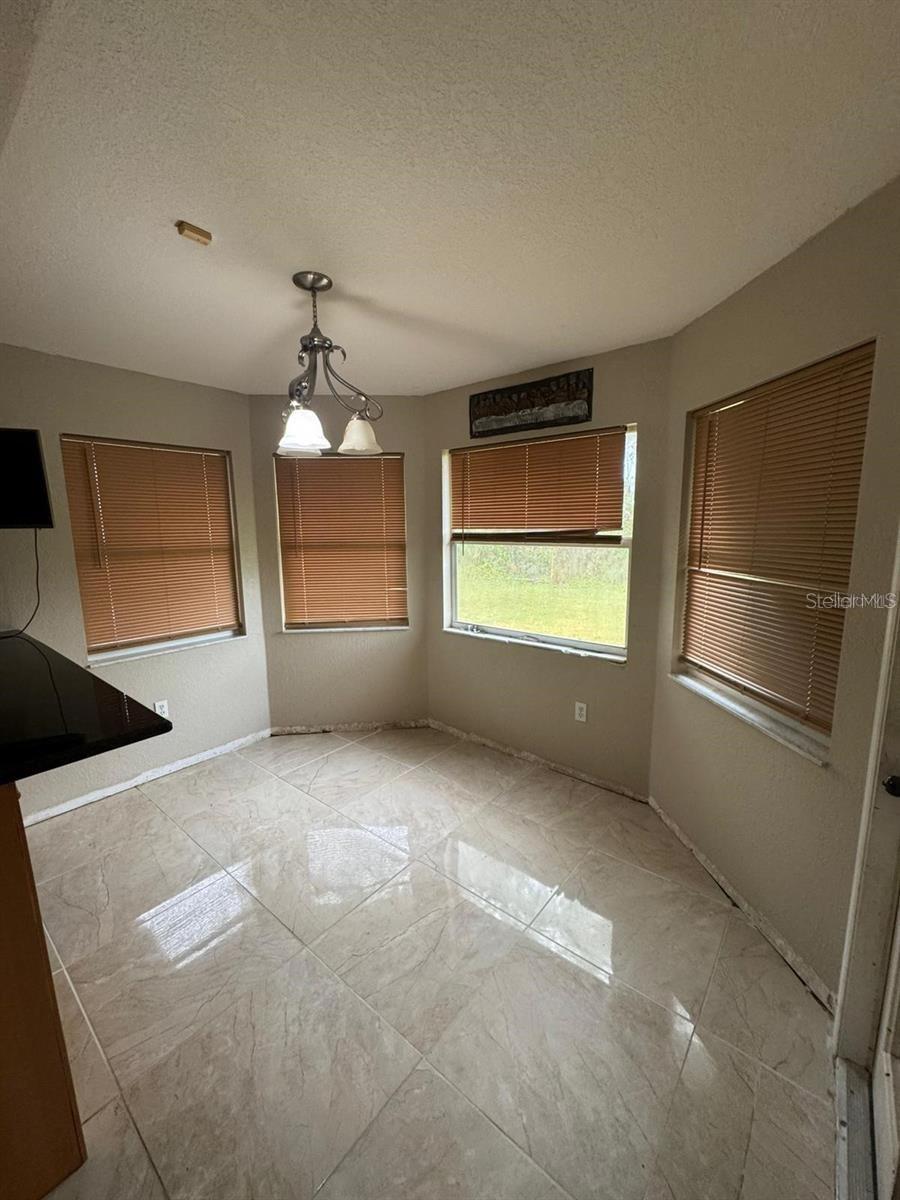 4016 BULA LN — photo 11