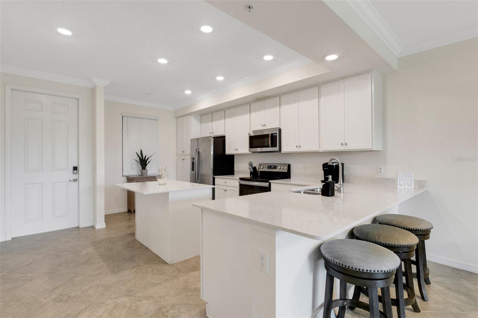 17510 GAWTHROP DR #204 — photo 11