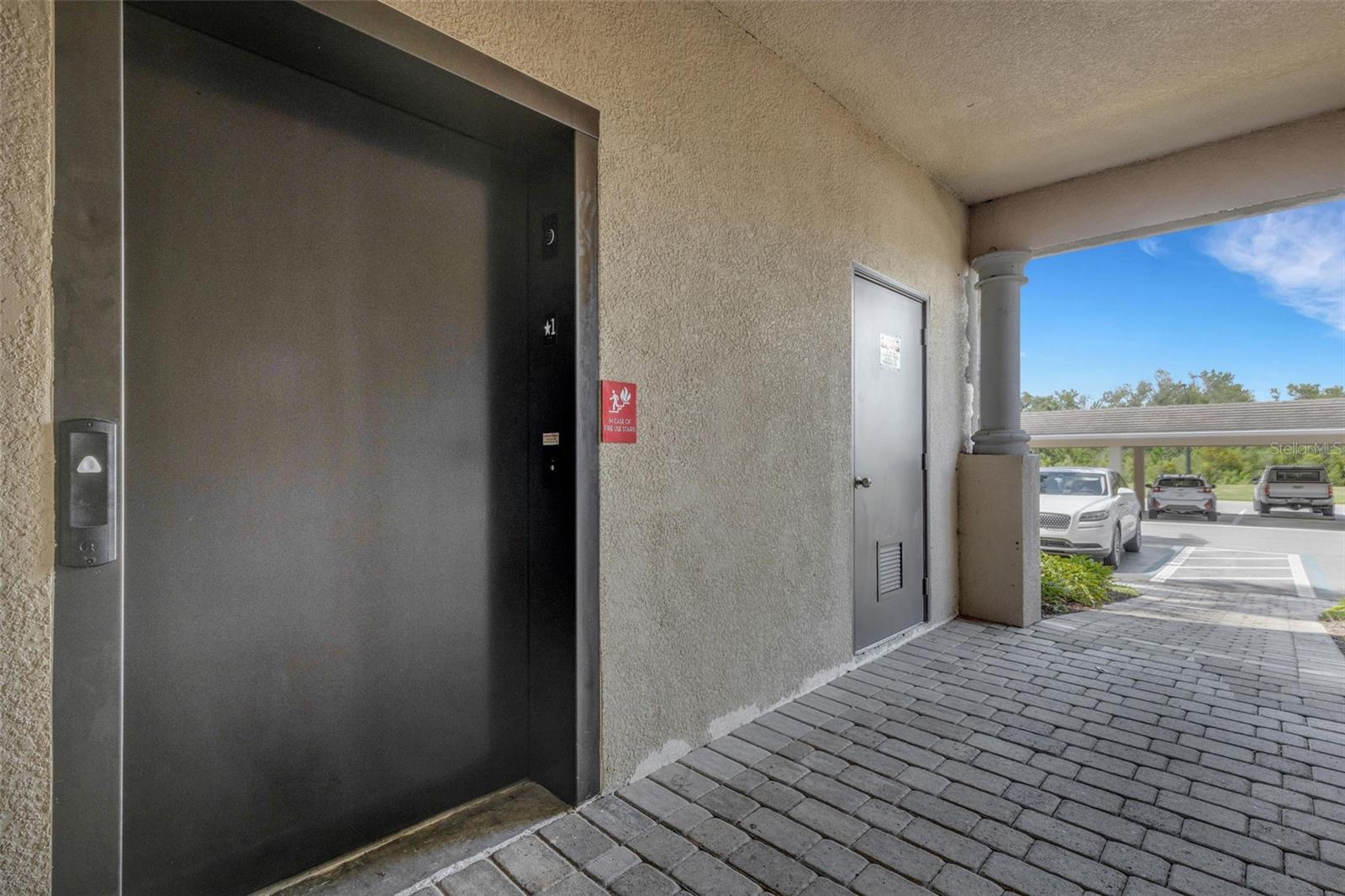 17510 GAWTHROP DR #204 — photo 35