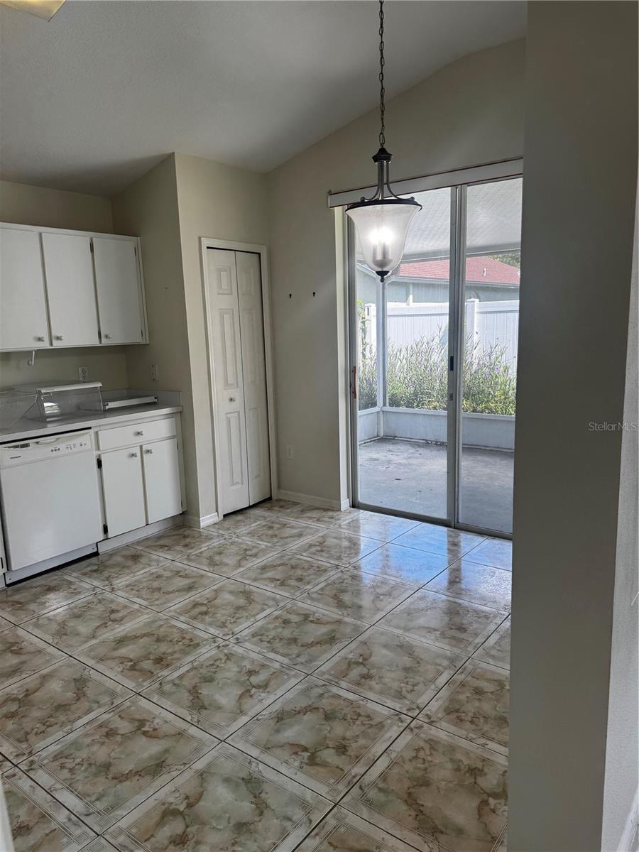 8806 CYPRESS HAMMOCK DR — photo 12