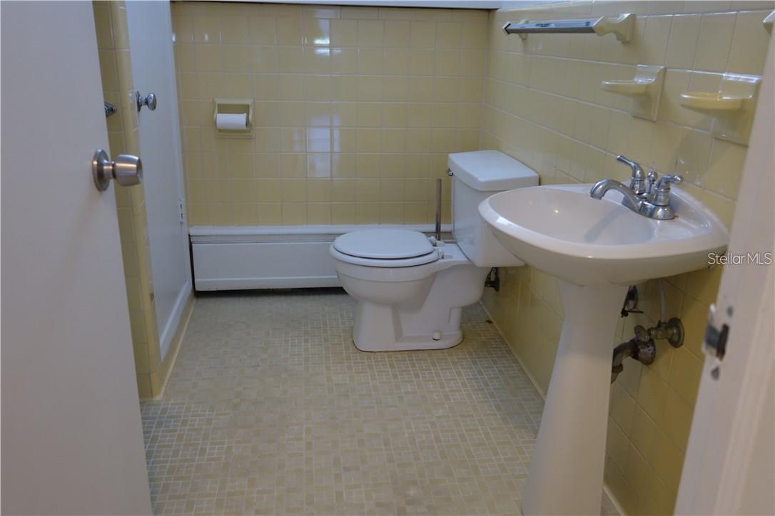 200 N BETTY LN #2E — photo 7