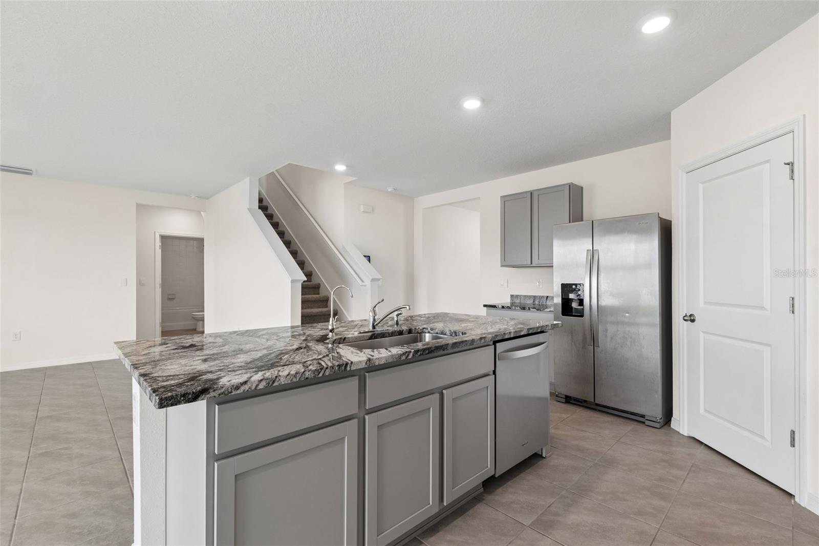 8454 ENDER HILLS DR — photo 13