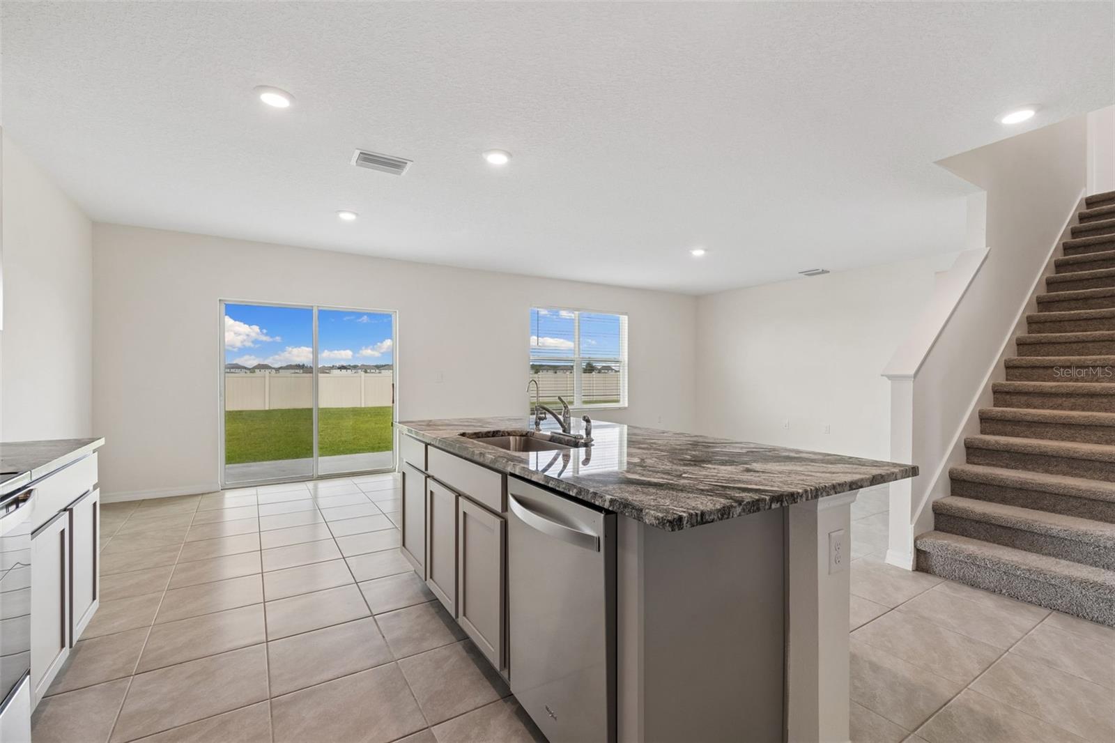8454 ENDER HILLS DR — photo 17