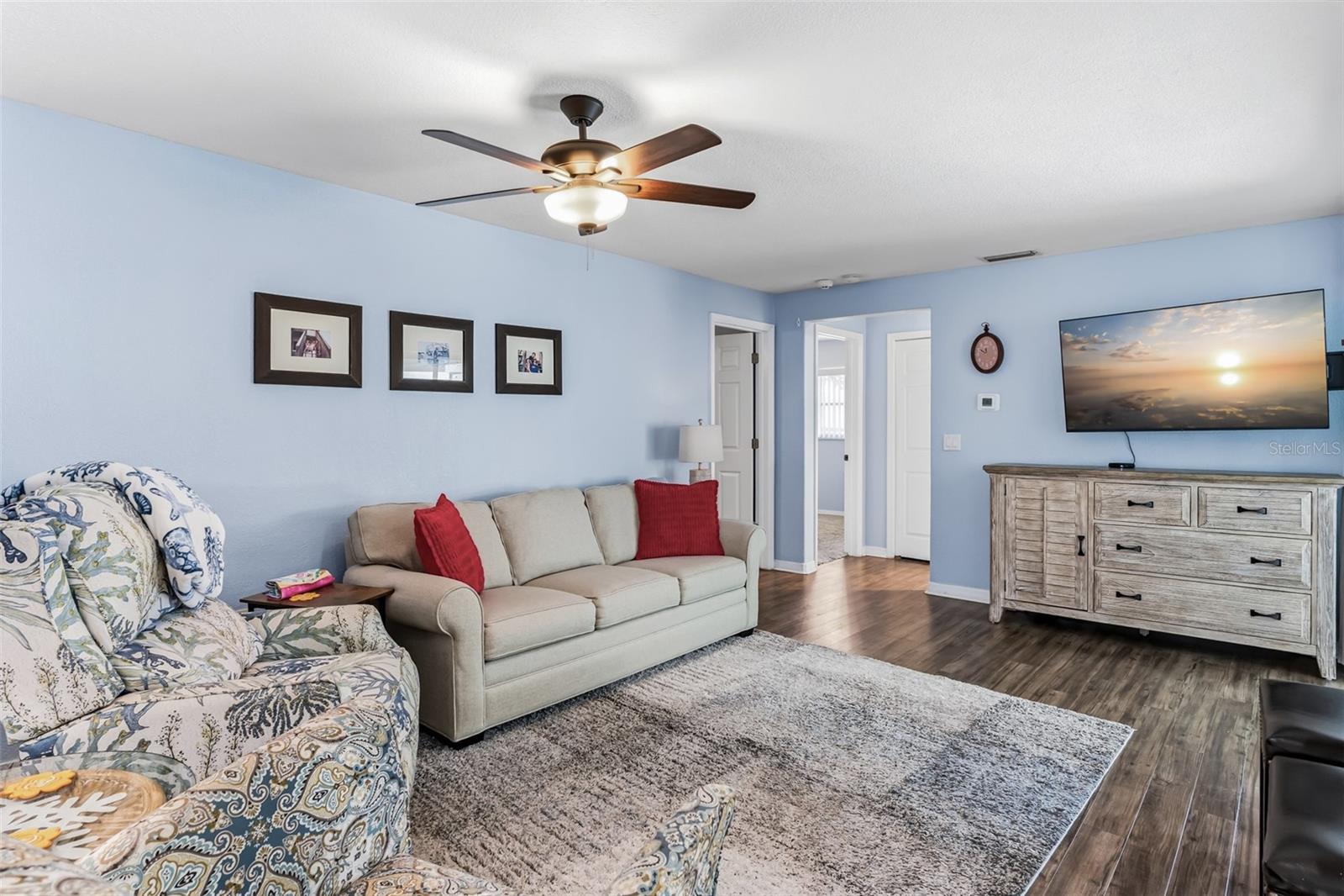 14570 TANGLEWOOD DR — photo 15