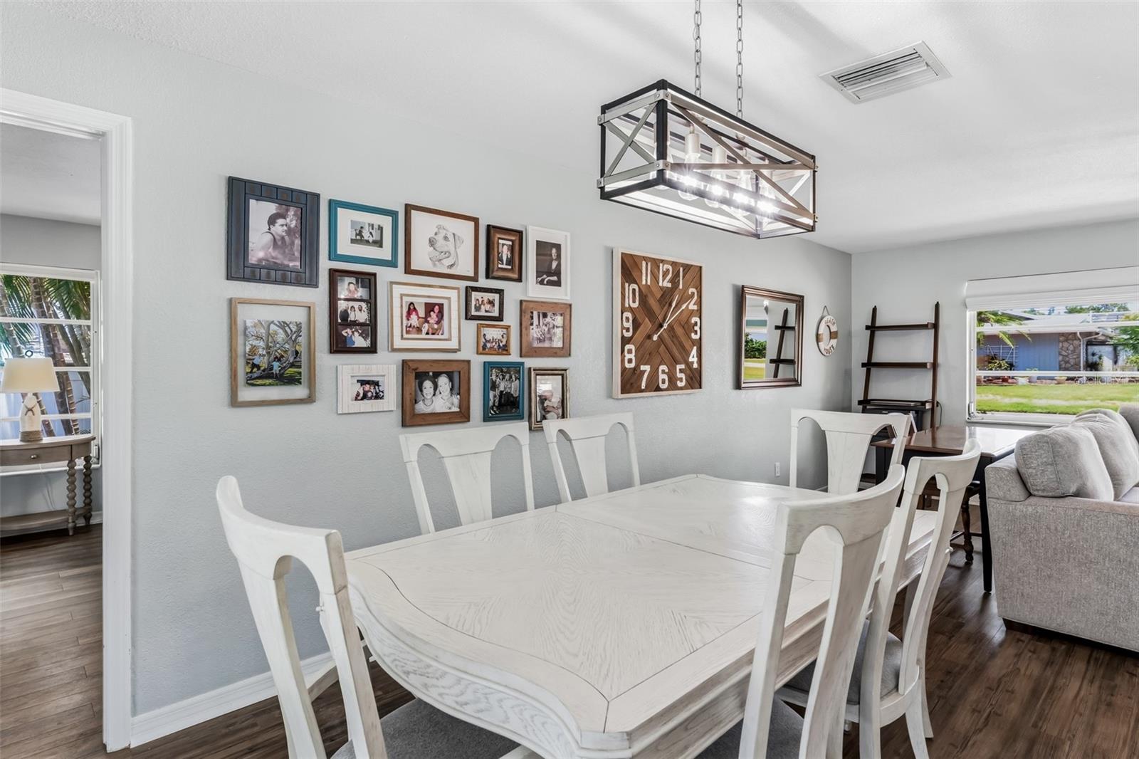 14570 TANGLEWOOD DR — photo 6