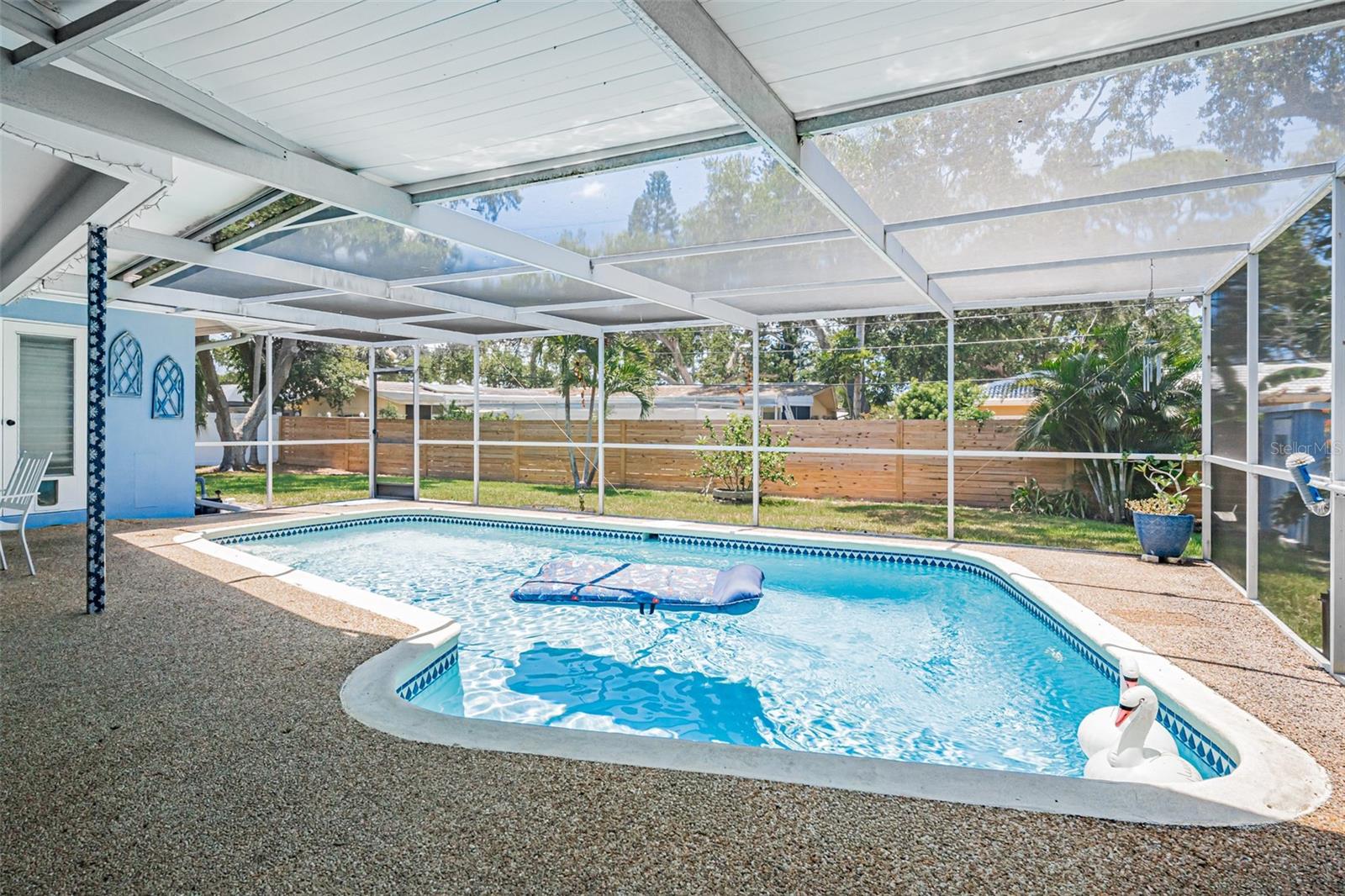 14570 TANGLEWOOD DR — photo 41