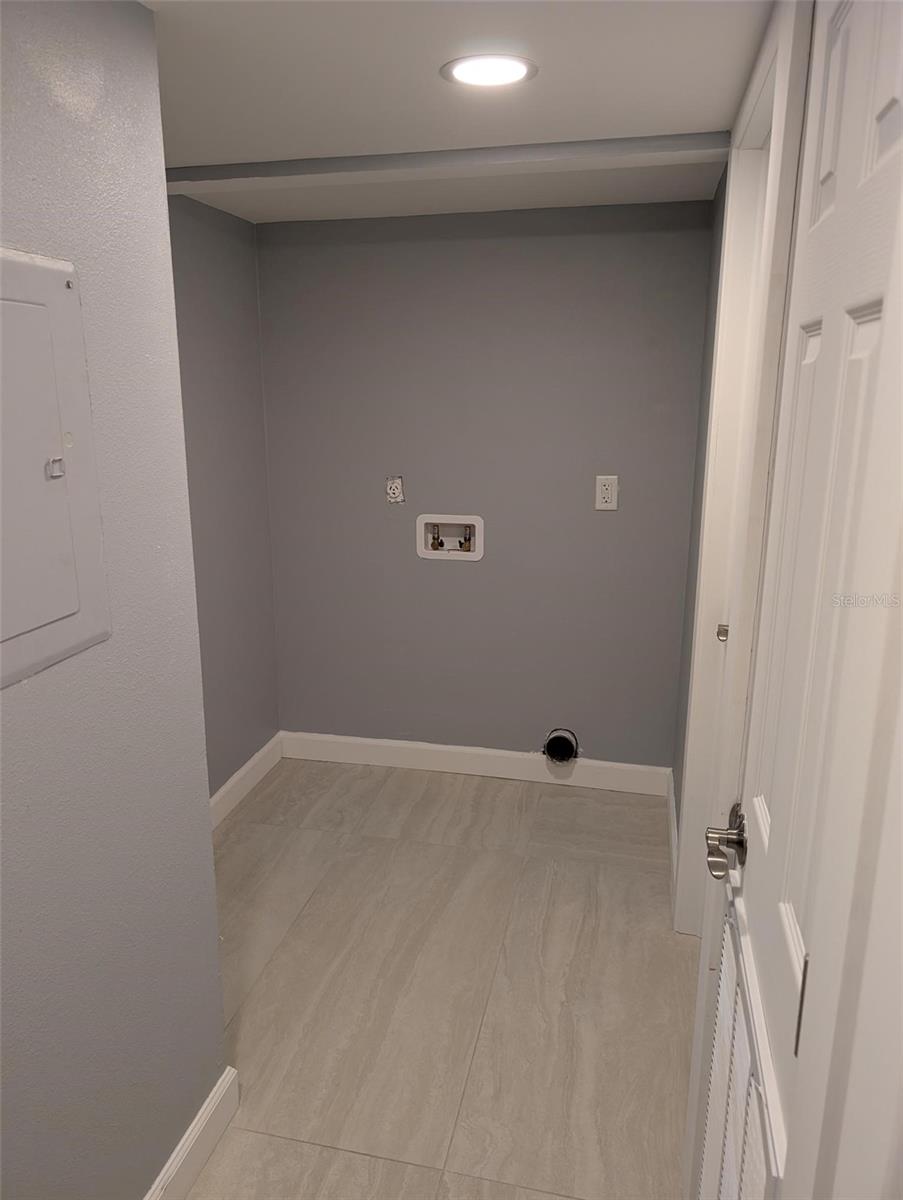 4416 N CLARK AVE #4 — photo 10