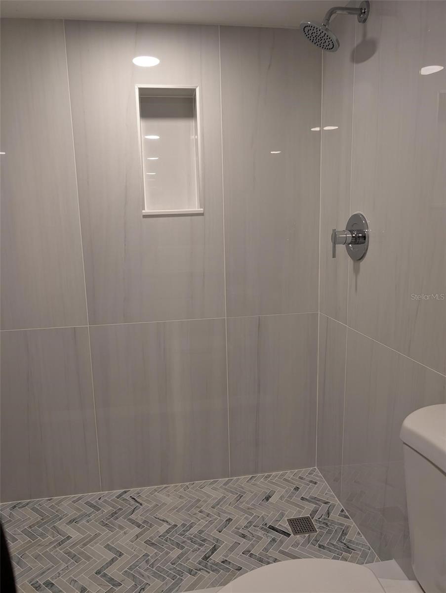 4416 N CLARK AVE #4 — photo 7