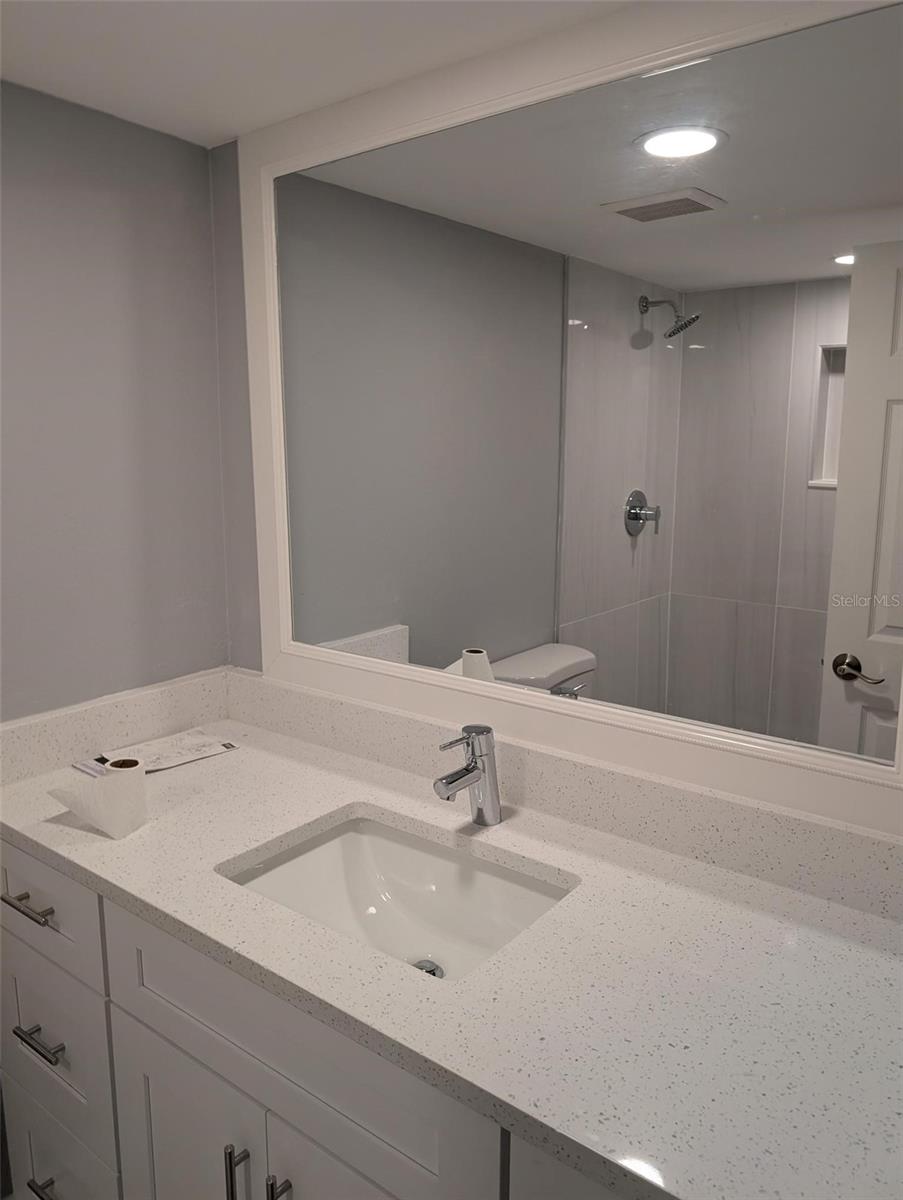4416 N CLARK AVE #4 — photo 6