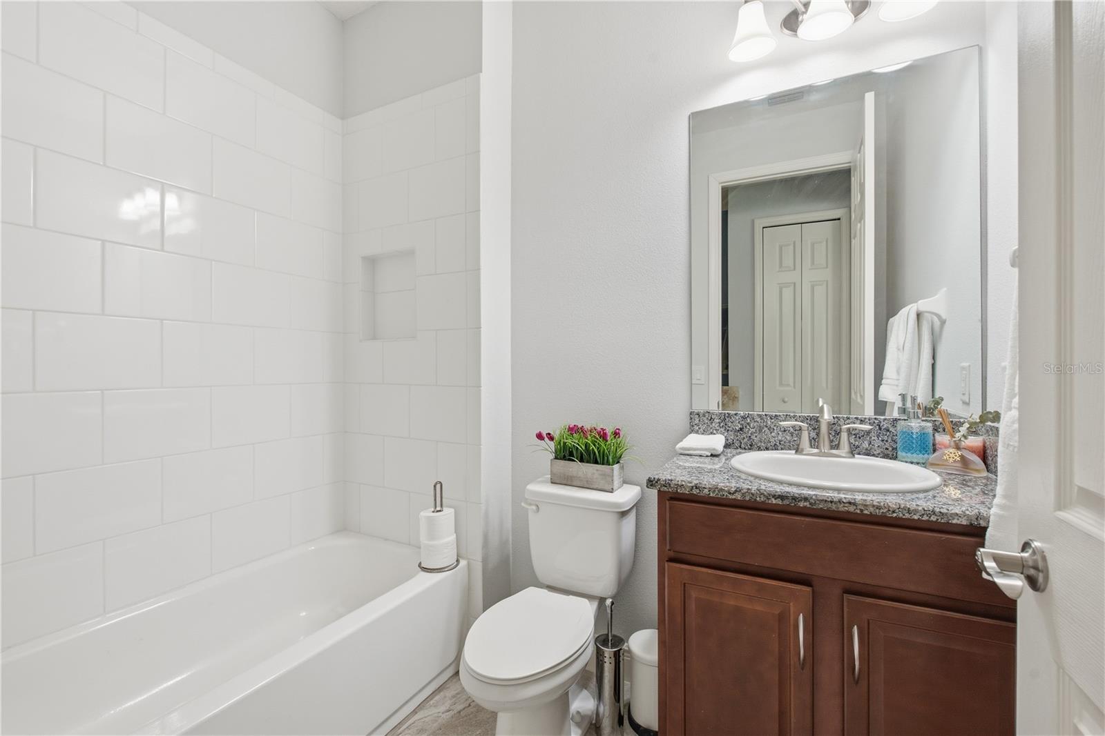 16485 COURTYARD LOOP — photo 32