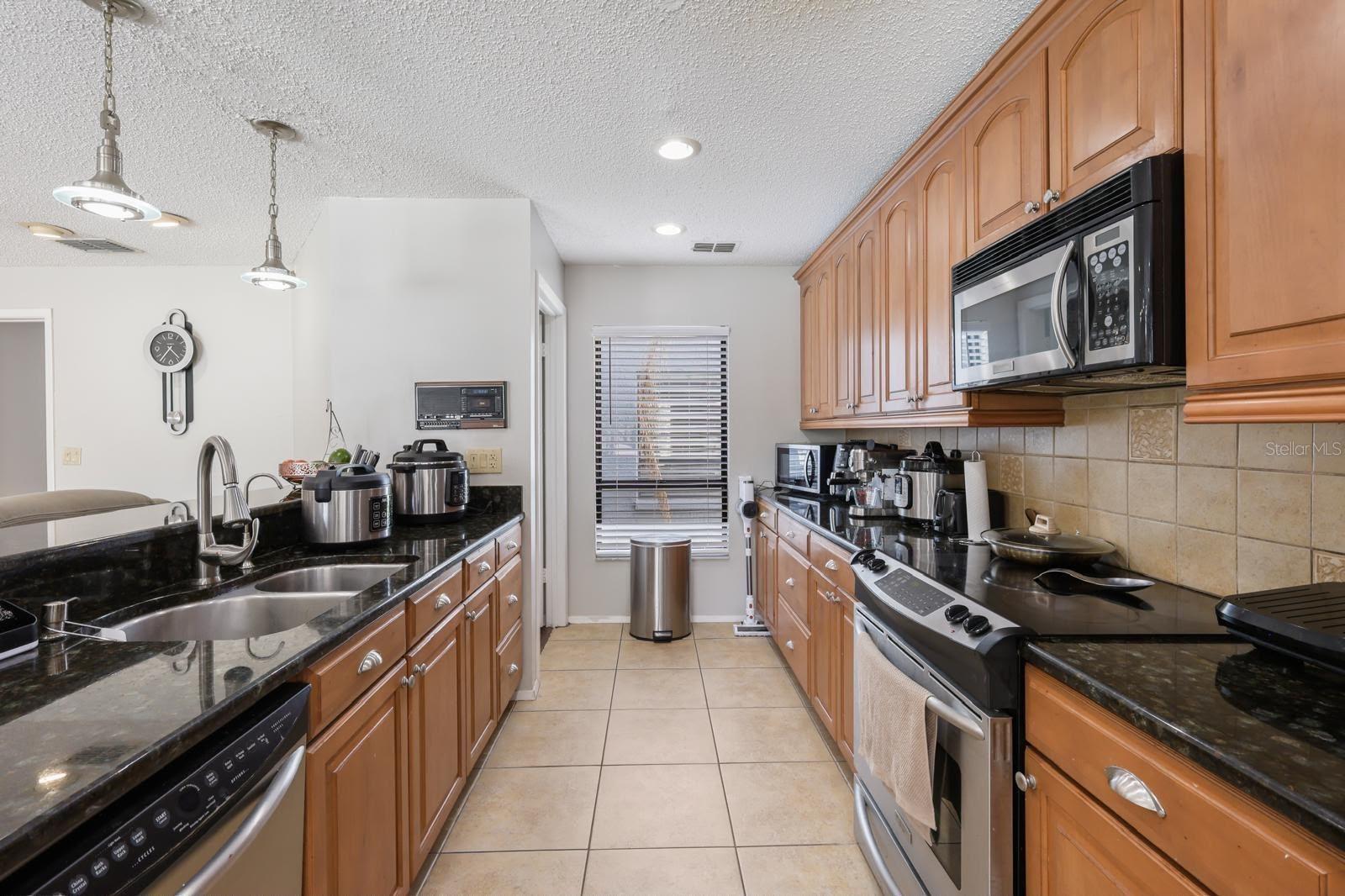 1912 FIRETHORN CT — photo 14