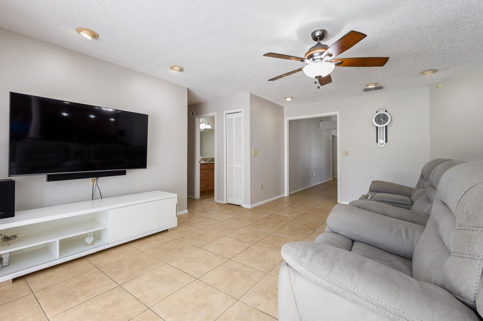 1912 FIRETHORN CT — photo 9