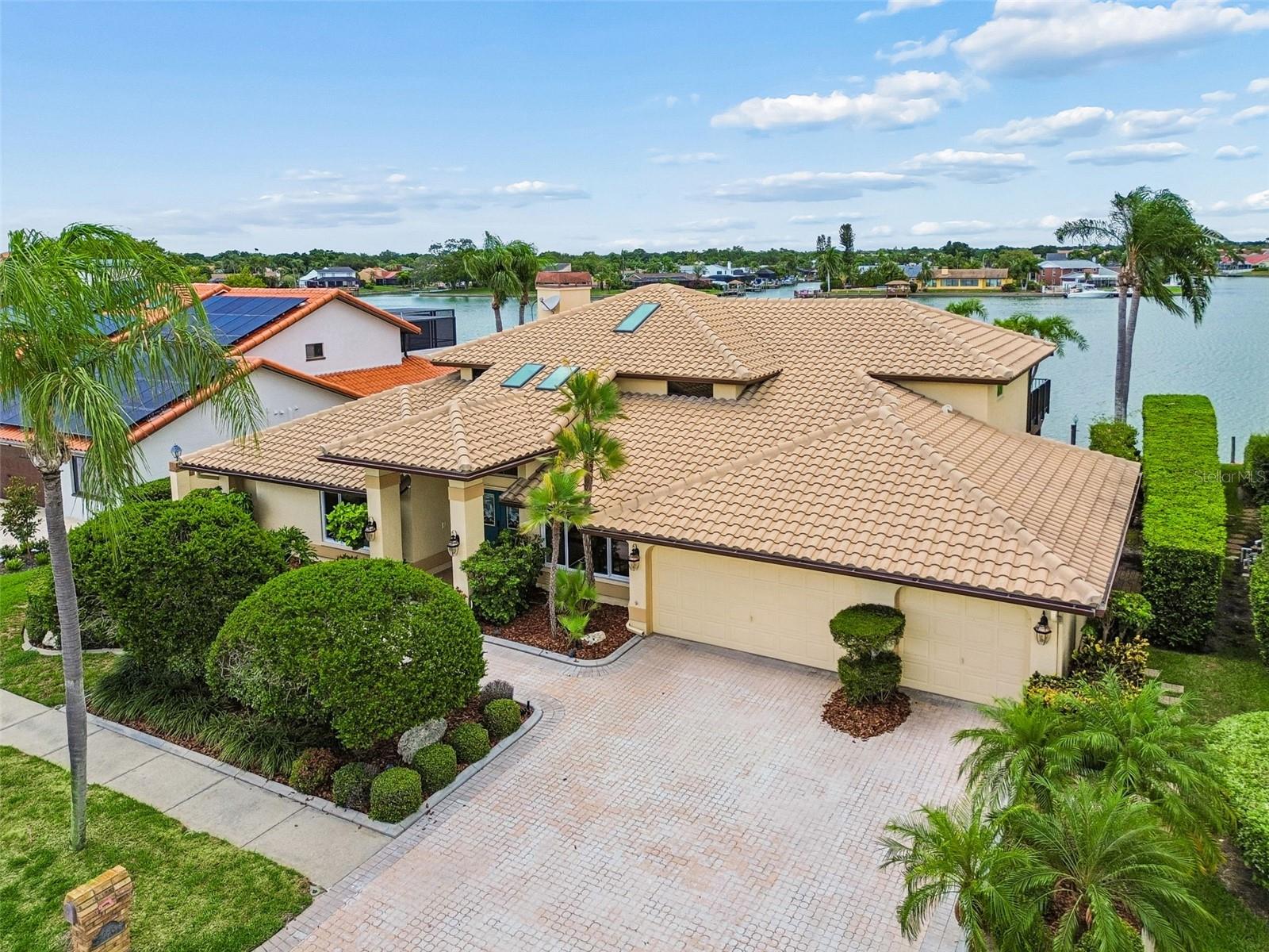 9815 BAY ISLAND DR — photo 3