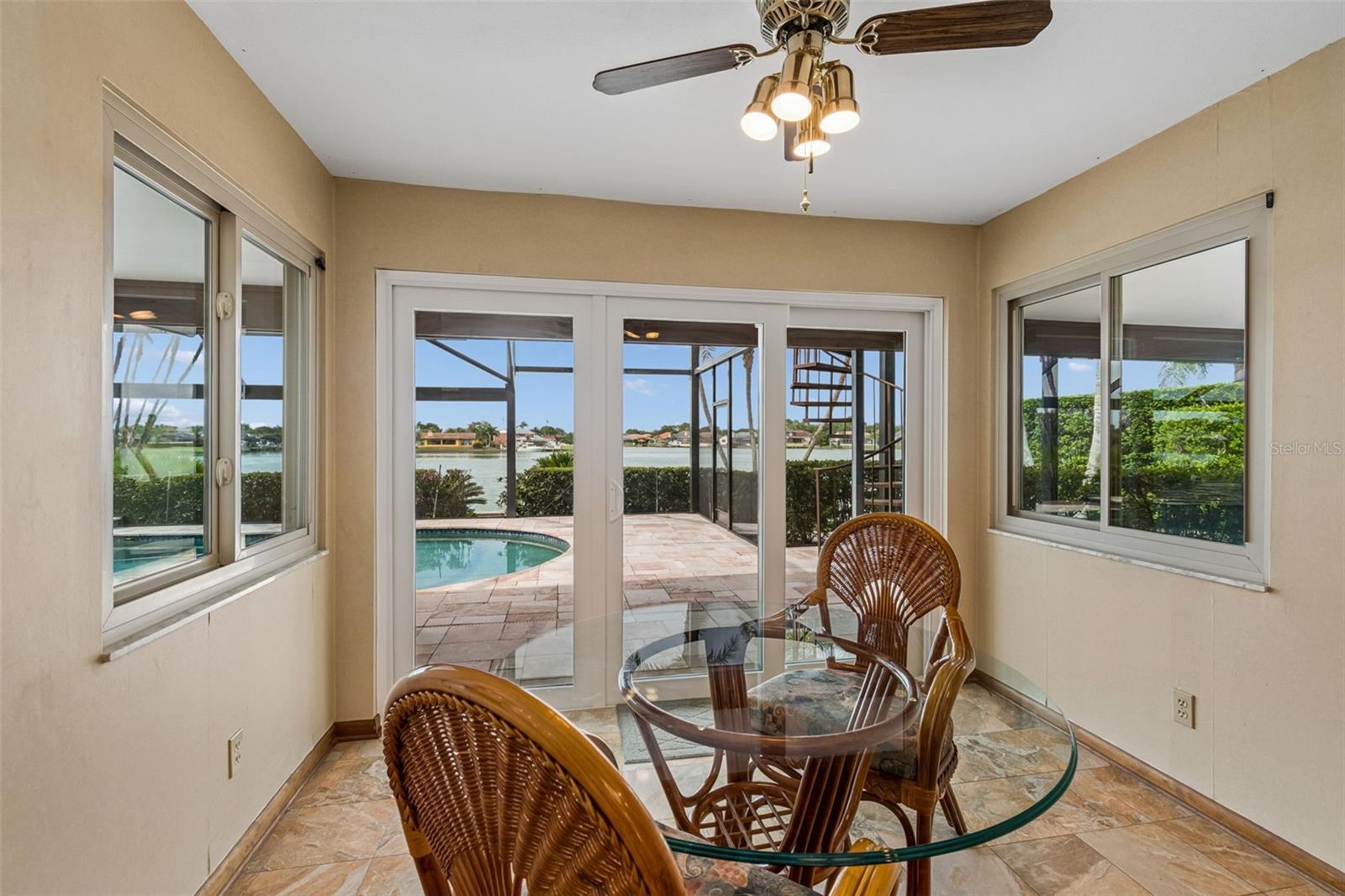 9815 BAY ISLAND DR — photo 24