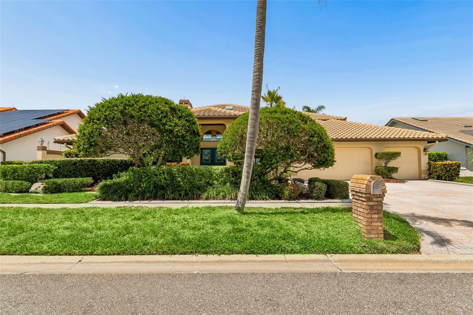 9815 BAY ISLAND DR — photo 5