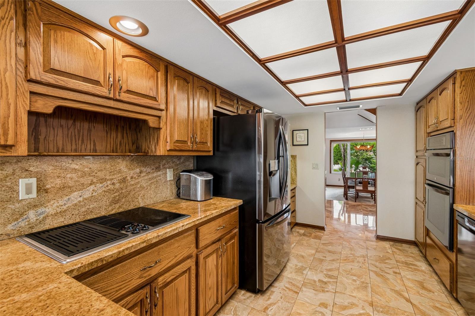 9815 BAY ISLAND DR — photo 28