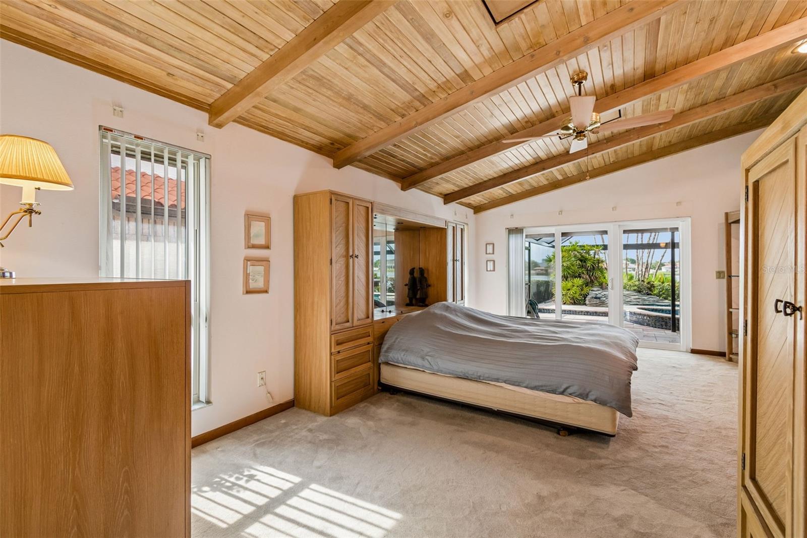 9815 BAY ISLAND DR — photo 33