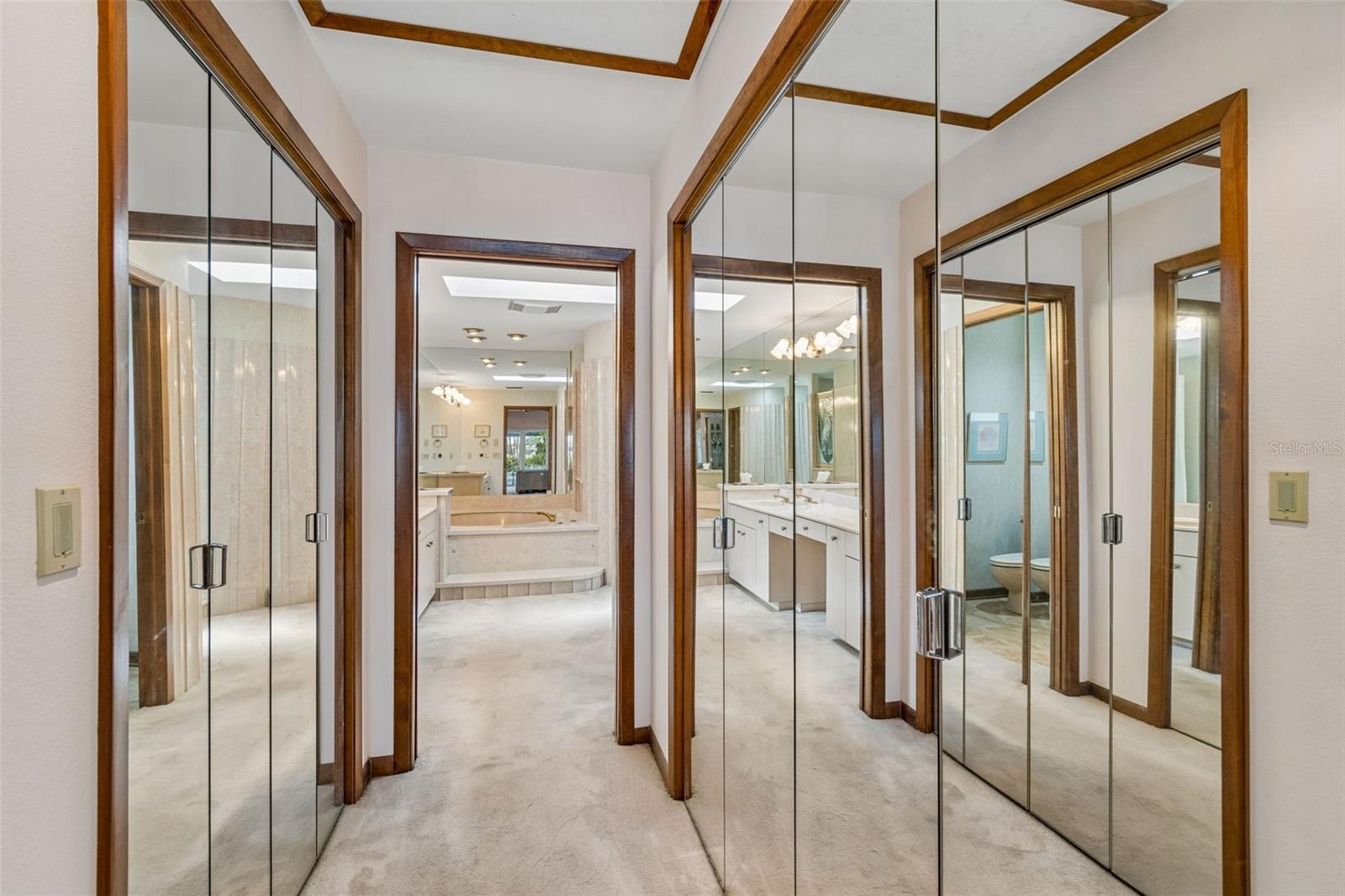 9815 BAY ISLAND DR — photo 36