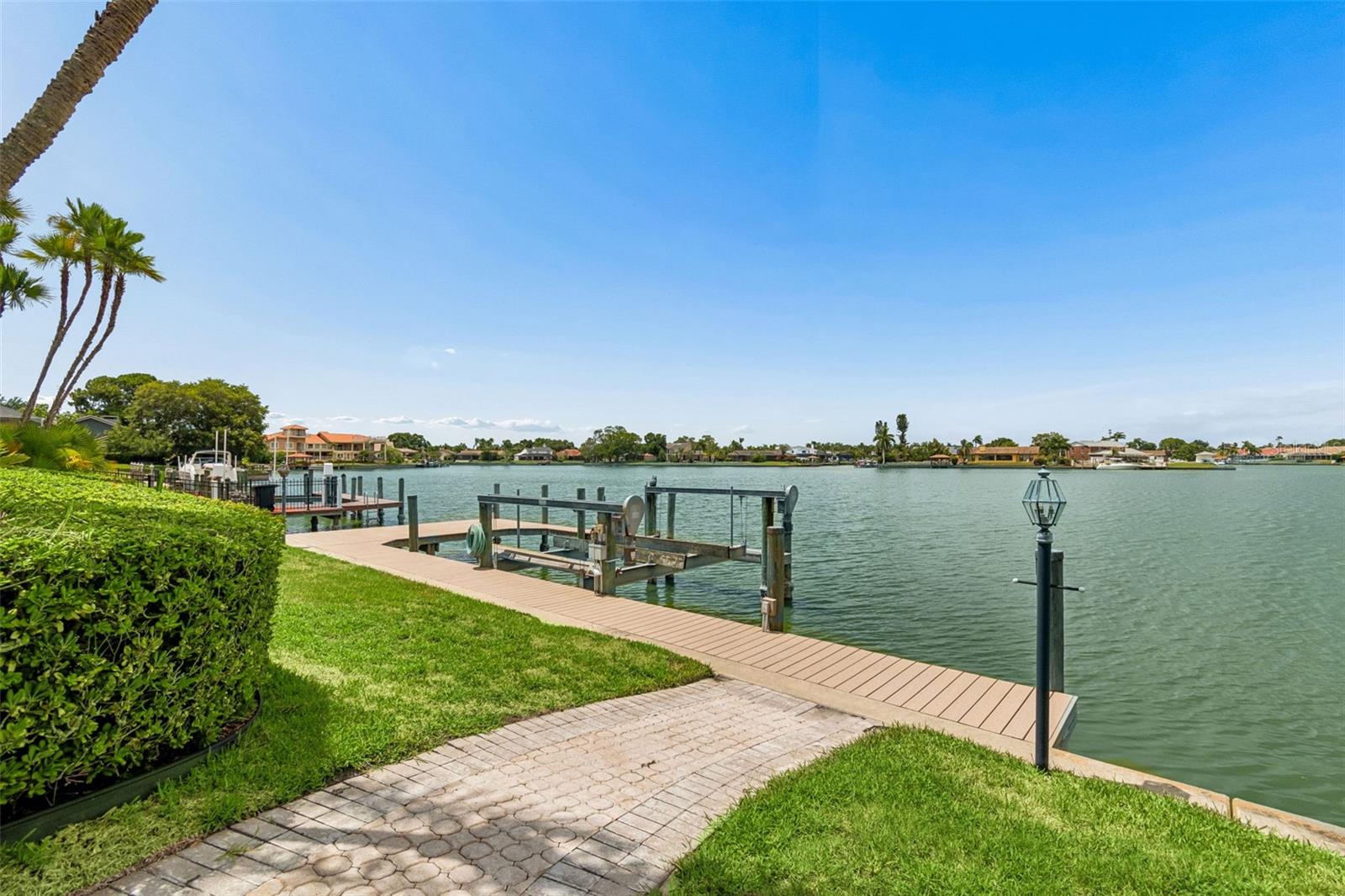 9815 BAY ISLAND DR — photo 79