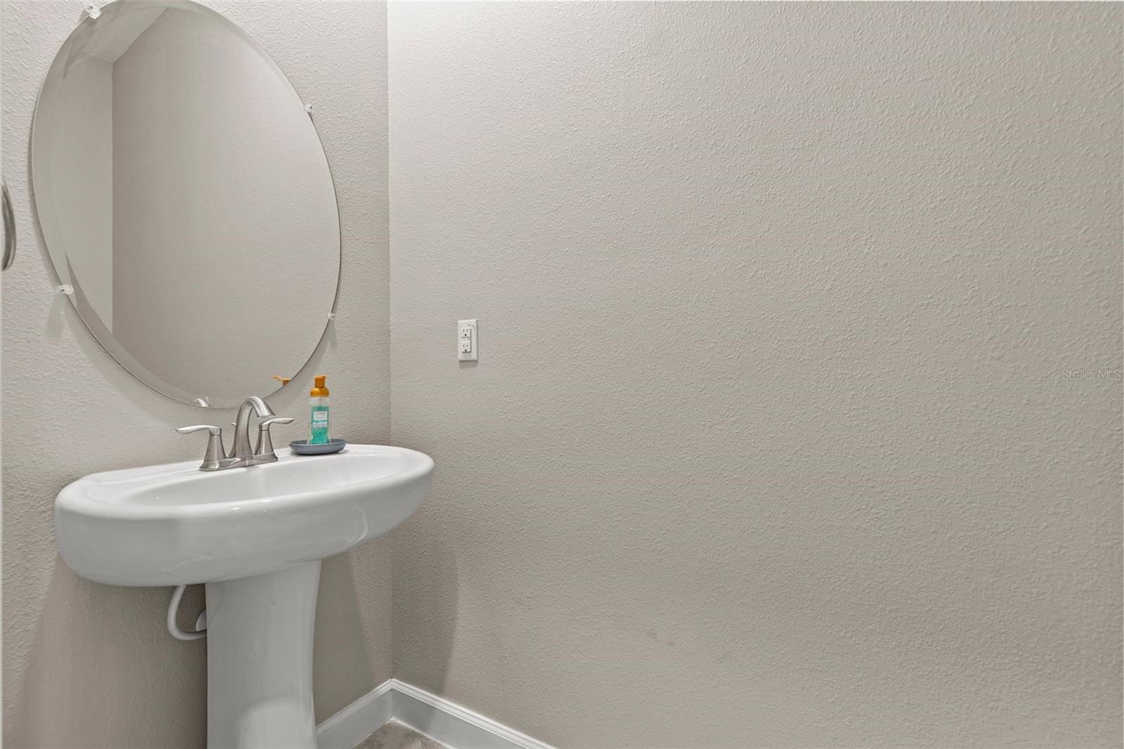 1603 ROSEVILLE ST — photo 35