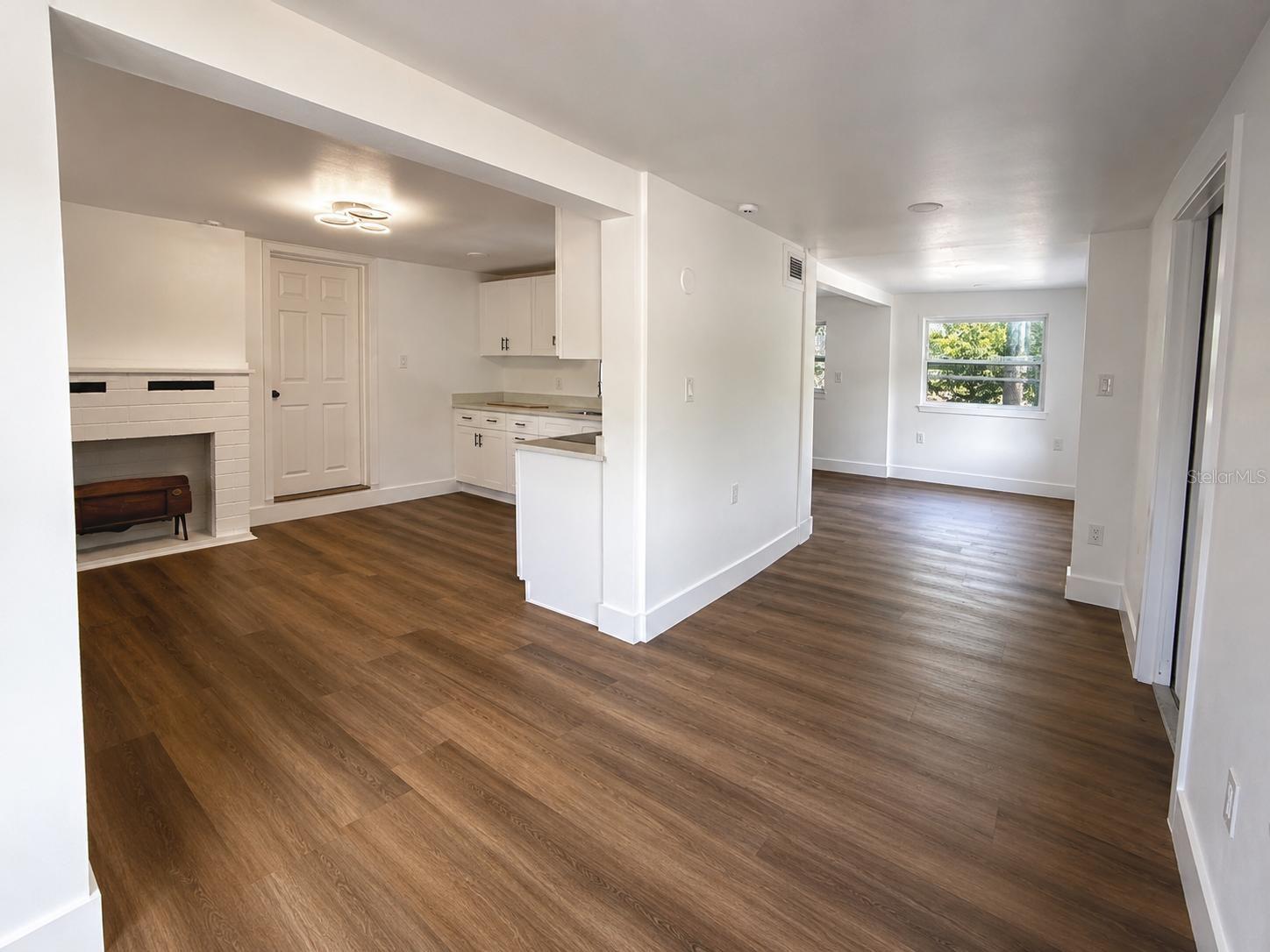 7211 JAMES ST — photo 2