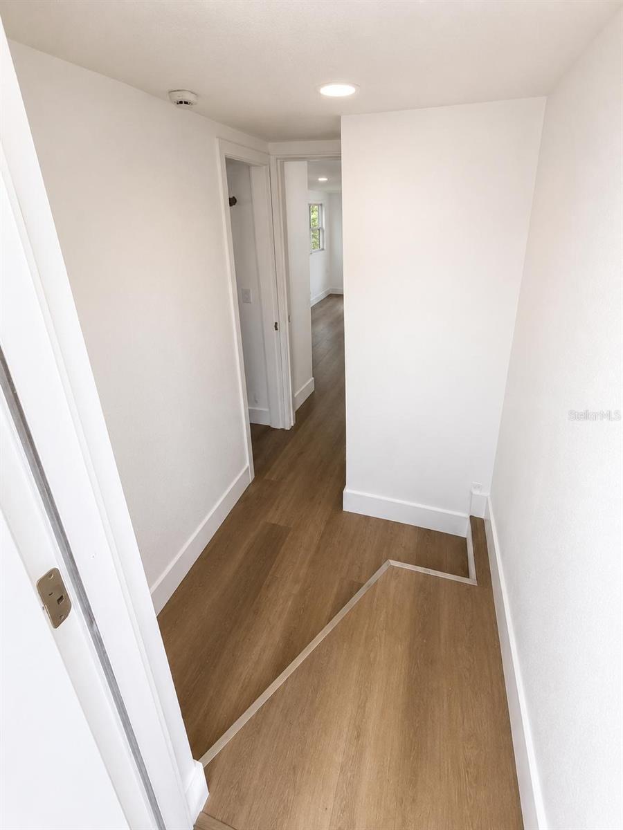 7211 JAMES ST — photo 14