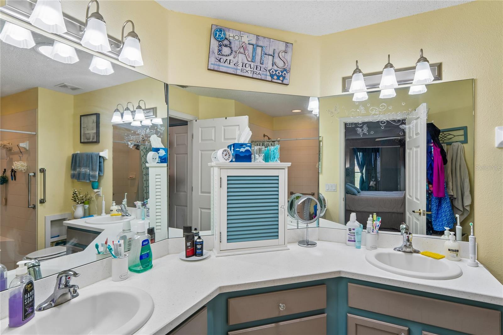 18607 BENT PINE DR — photo 35
