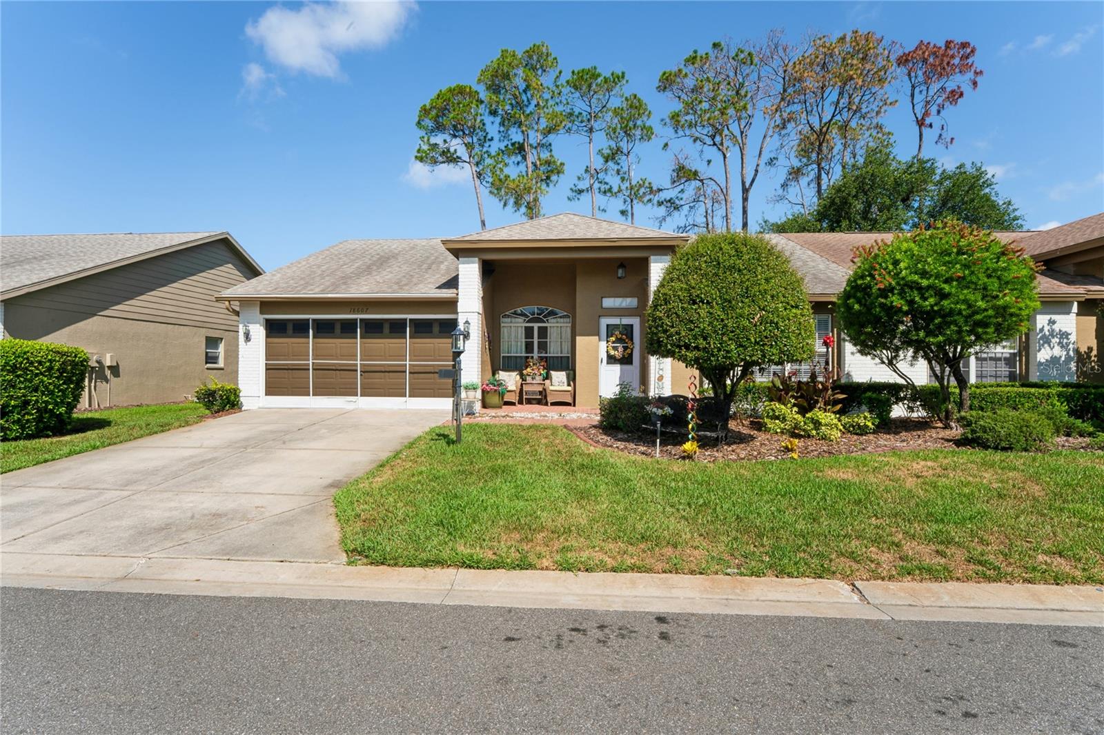 18607 BENT PINE DR — photo 2