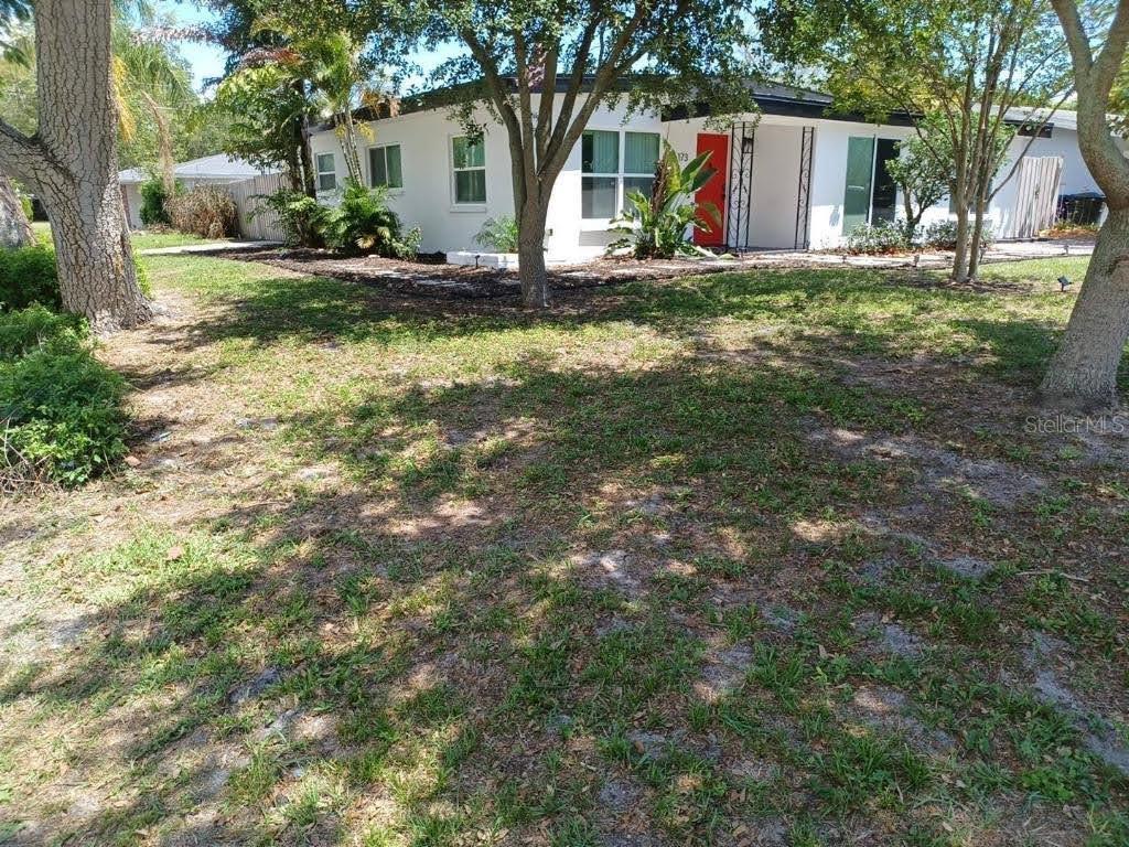 2173 RIVIERA DR — photo 24