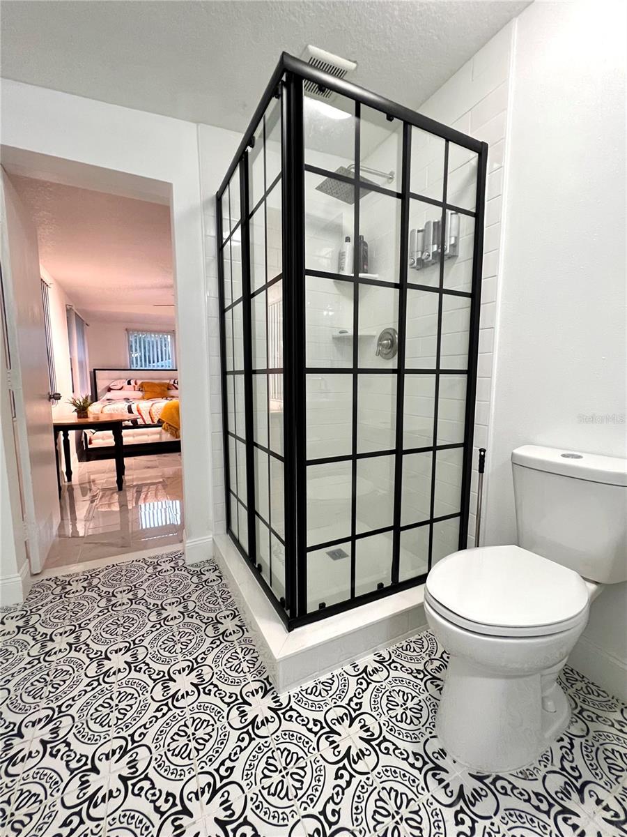 2173 RIVIERA DR — photo 23