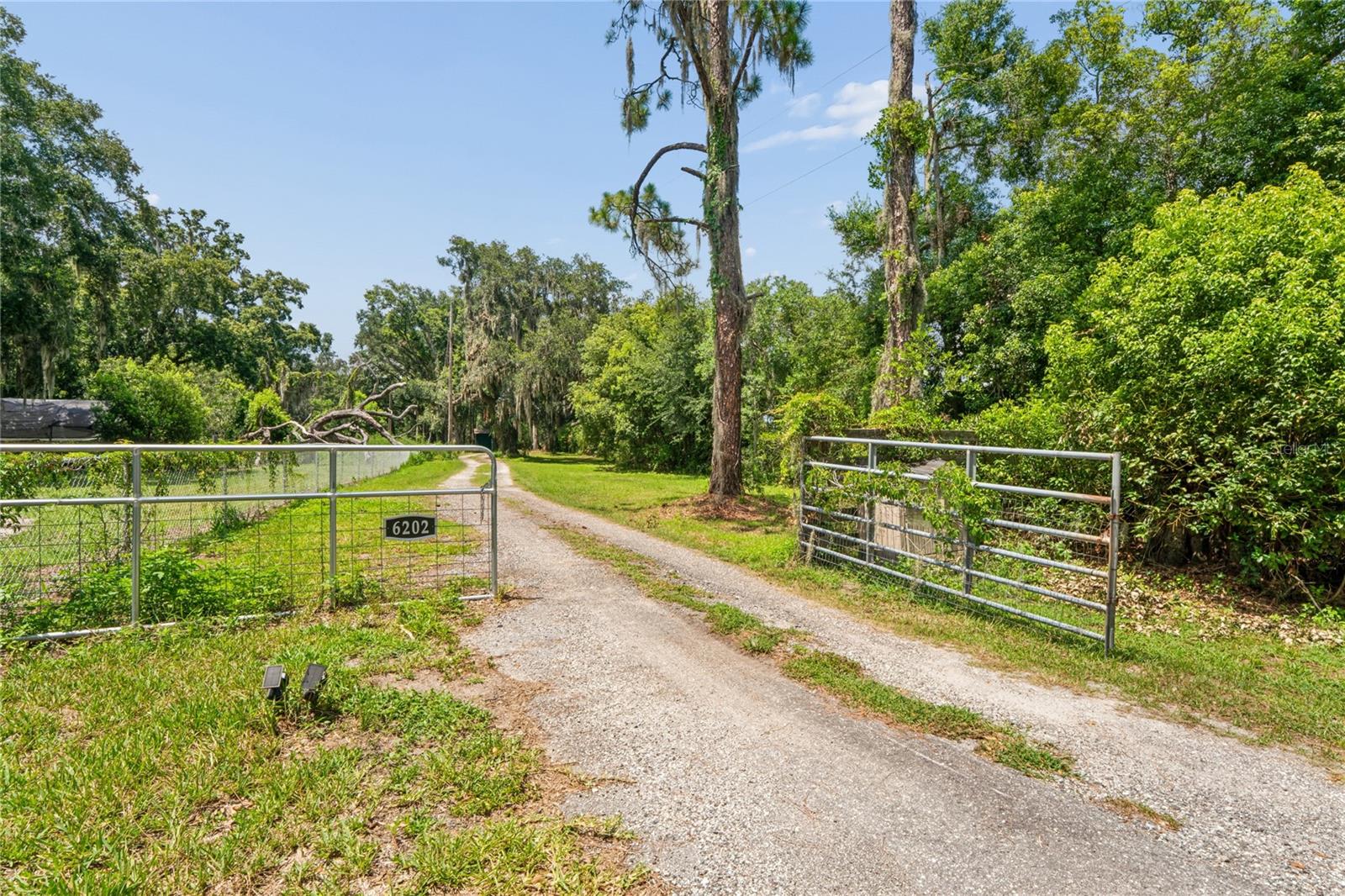 6202 STAFFORD RD — photo 33