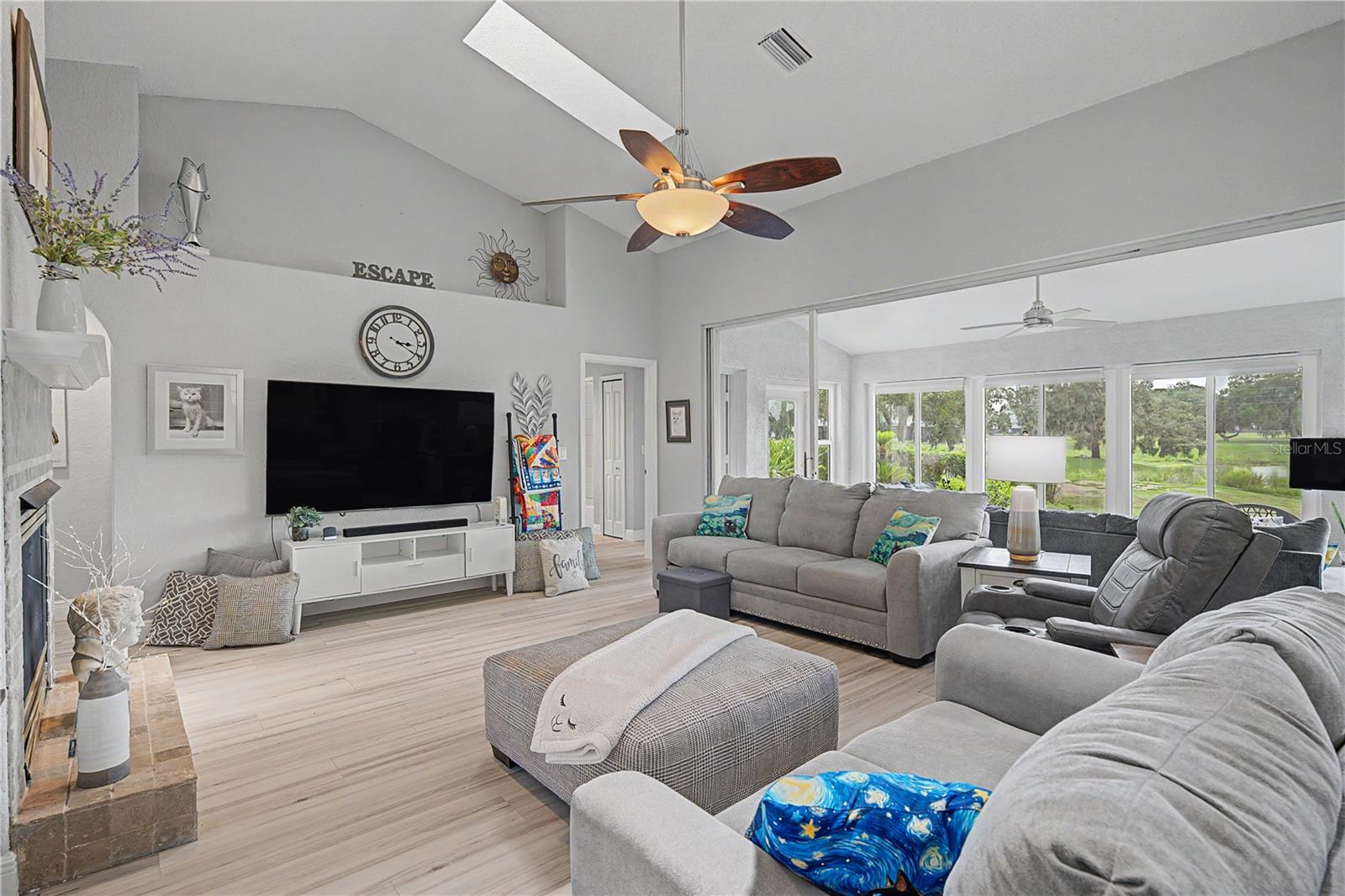 6207 HUNTINGTON DR — photo 15