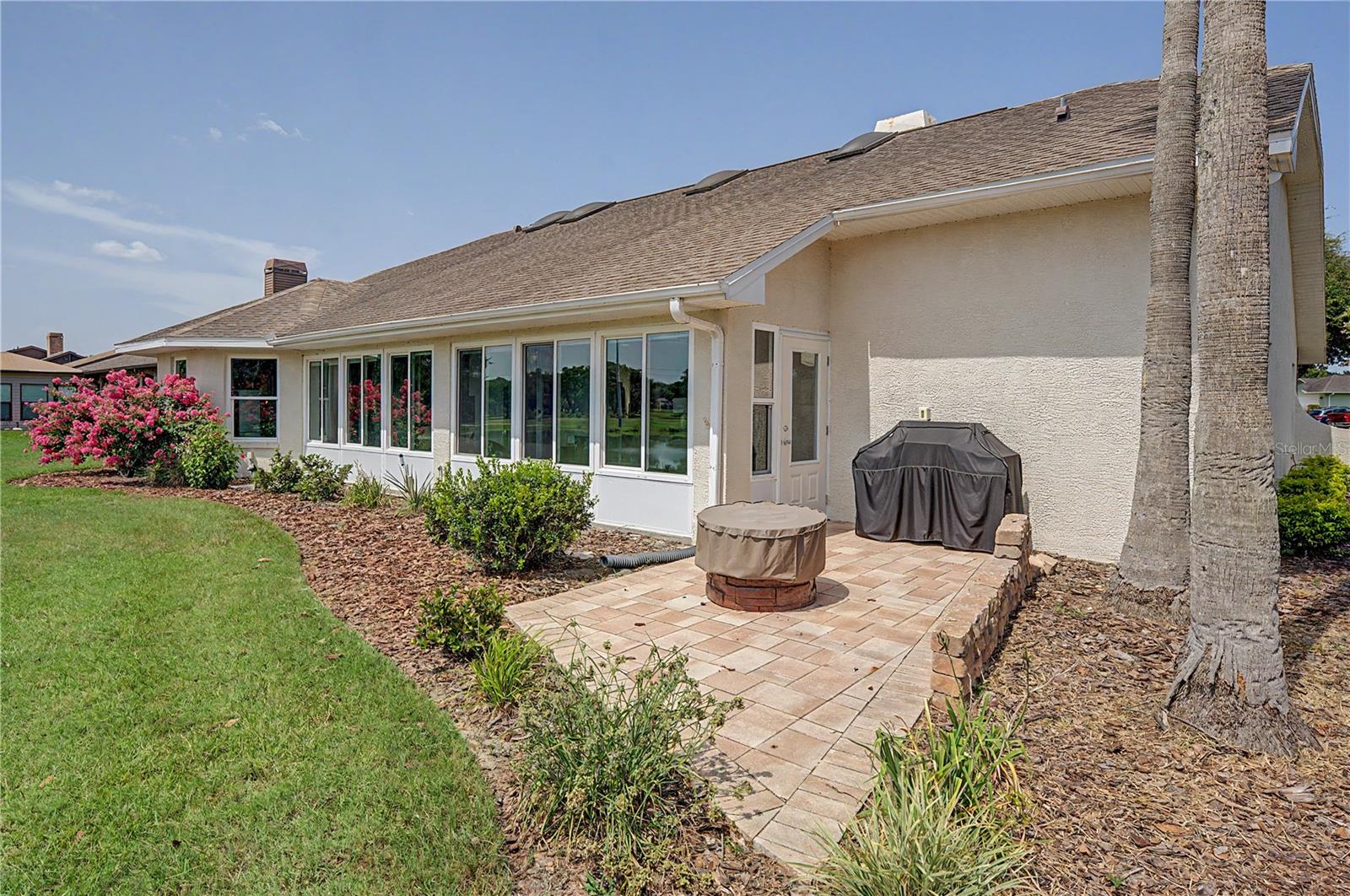 6207 HUNTINGTON DR — photo 41