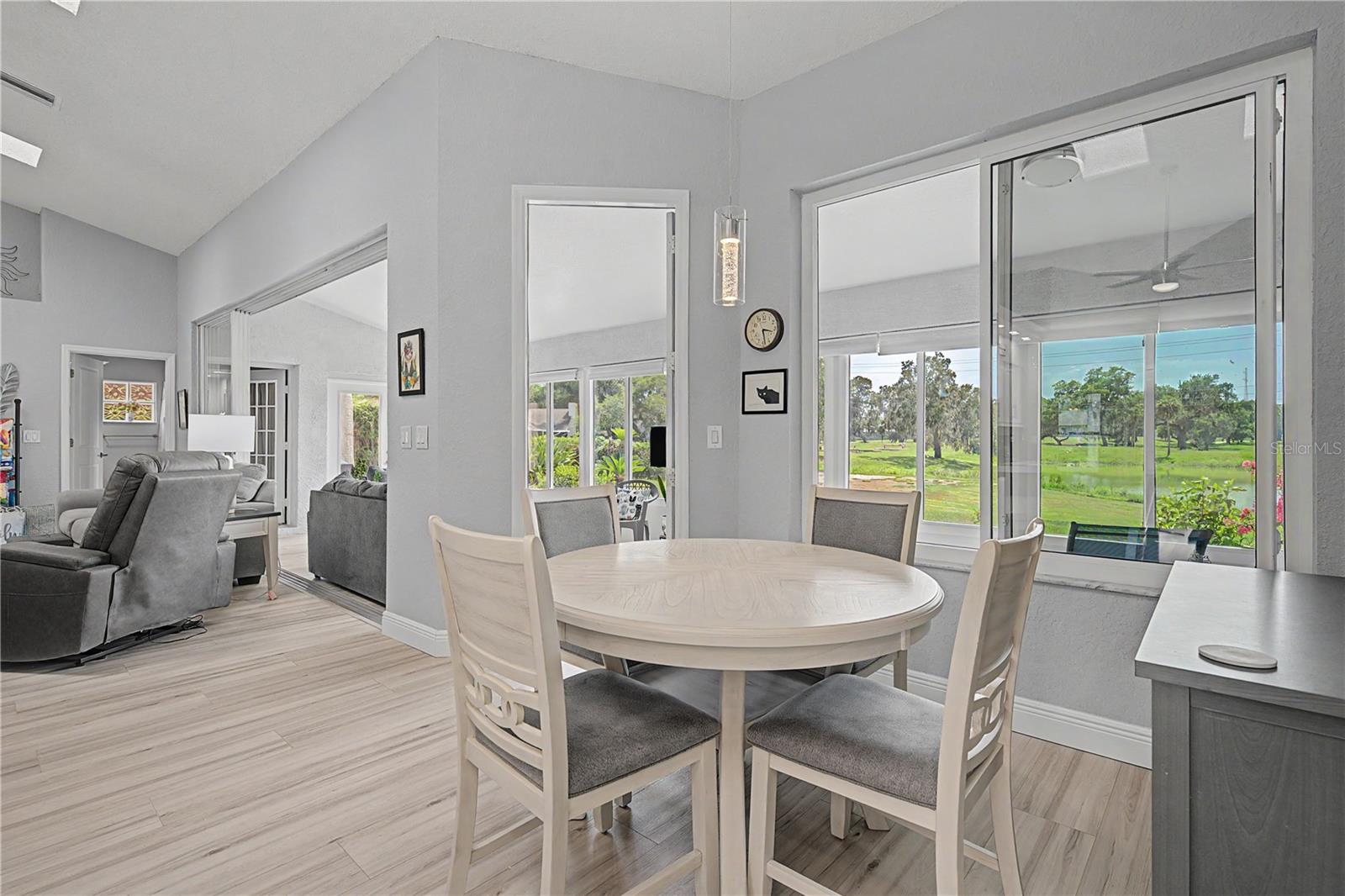6207 HUNTINGTON DR — photo 34