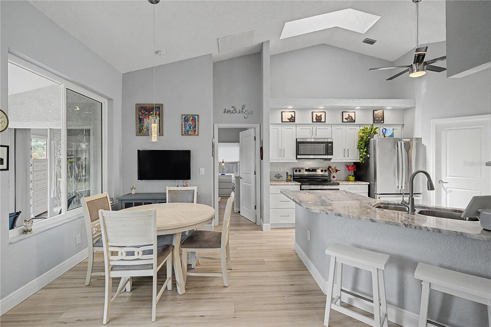 6207 HUNTINGTON DR — photo 14