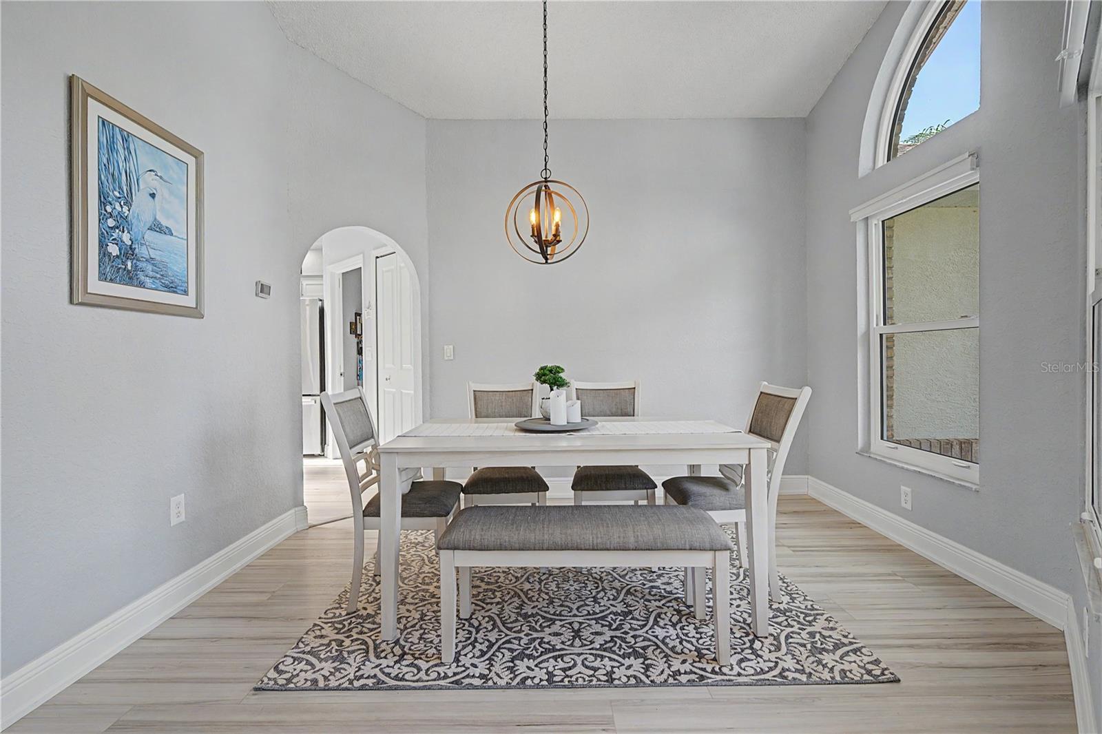 6207 HUNTINGTON DR — photo 32