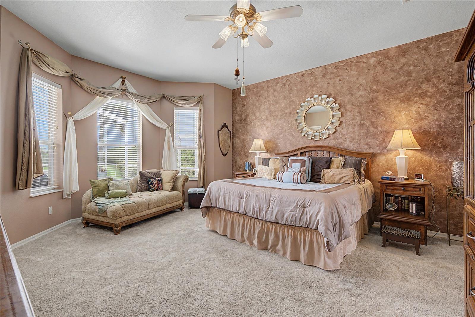 13301 THOROUGHBRED DR — photo 14