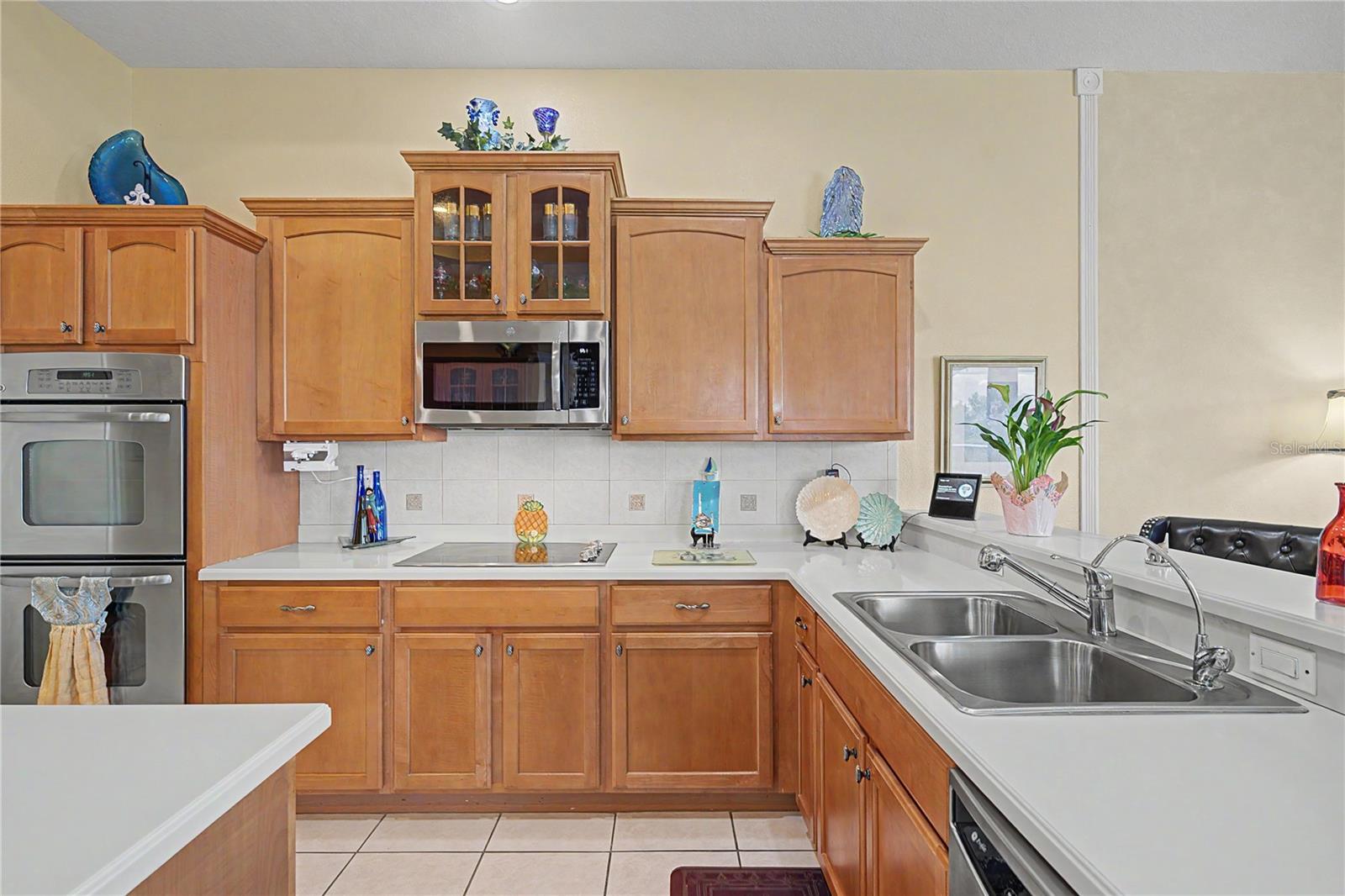 13301 THOROUGHBRED DR — photo 41