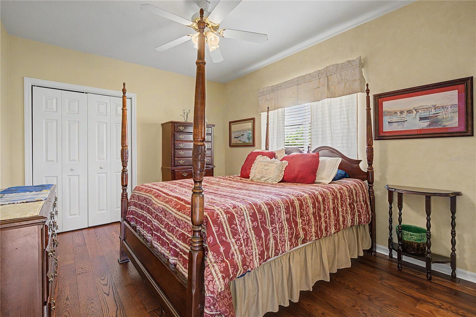 13301 THOROUGHBRED DR — photo 34